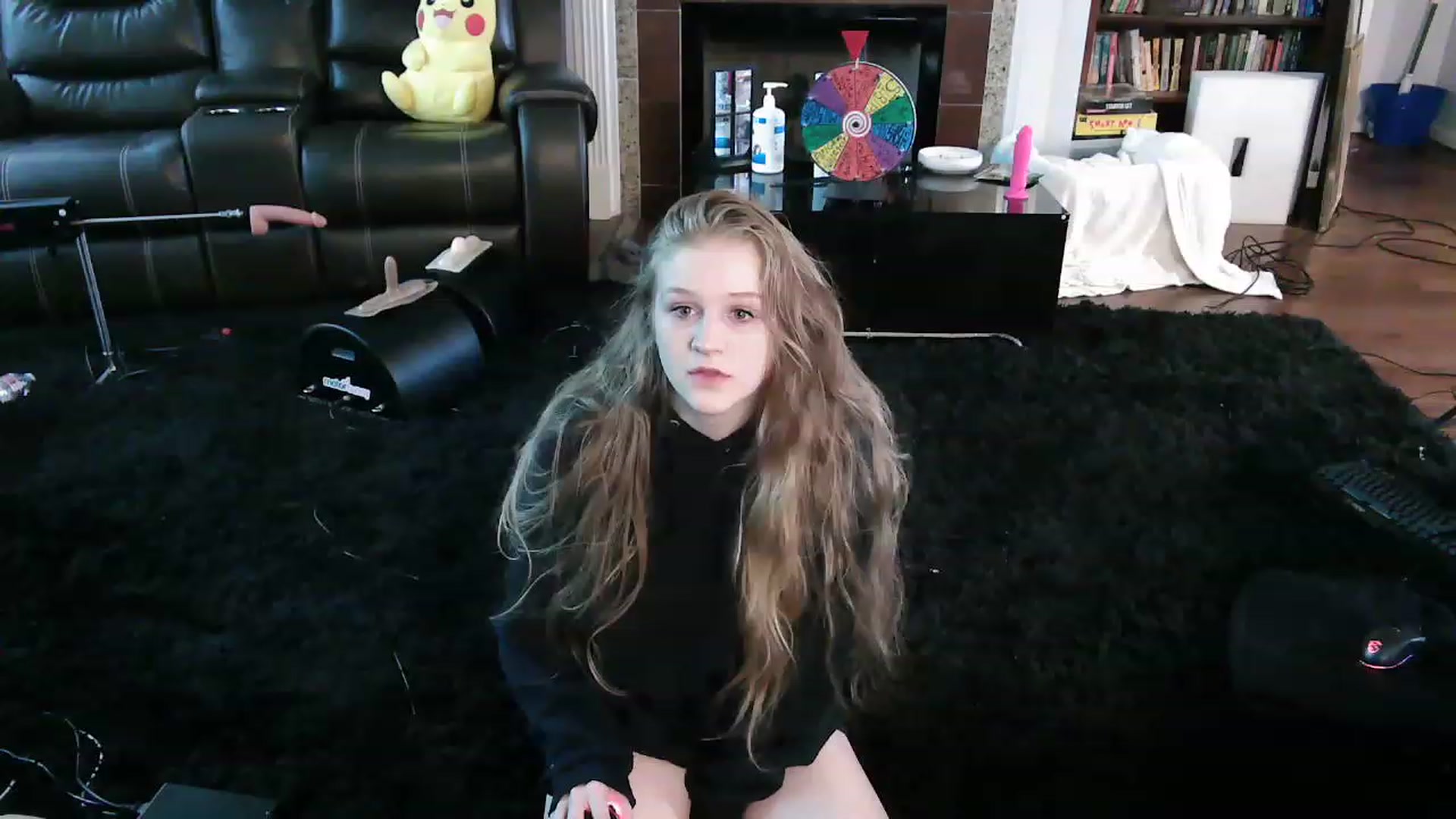 Gallery image thumbnail from Bunnydathug's myfreecams stream on, 12/03/2022, 17:13 image 1 of 20