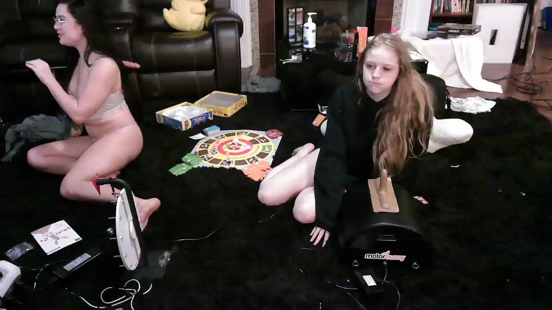 Gallery image thumbnail from Bunnydathug's myfreecams stream on, 12/04/2022, 06:11 image 4 of 20