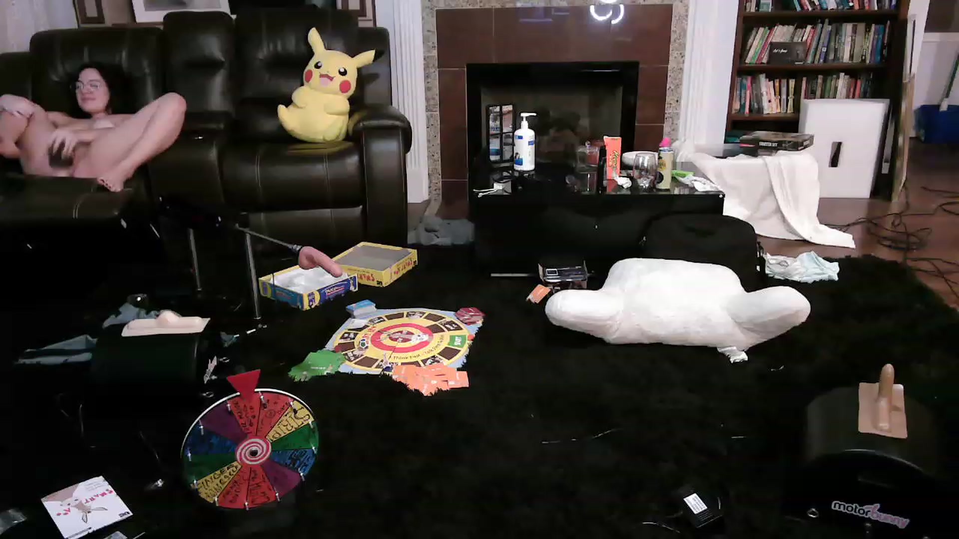 Gallery image thumbnail from Bunnydathug's myfreecams stream on, 12/04/2022, 06:11 image 8 of 20