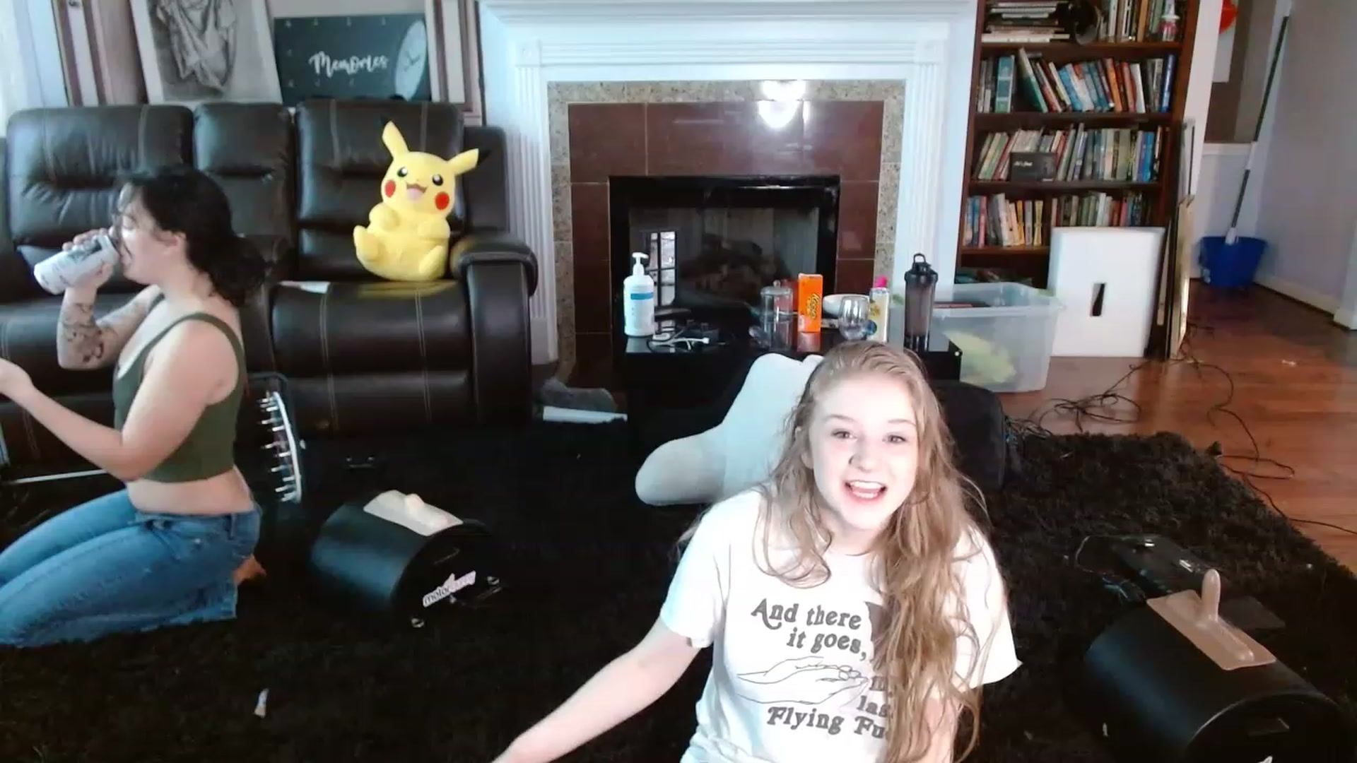 Gallery image thumbnail from Bunnydathug's myfreecams stream on, 12/05/2022, 17:00 image 4 of 20