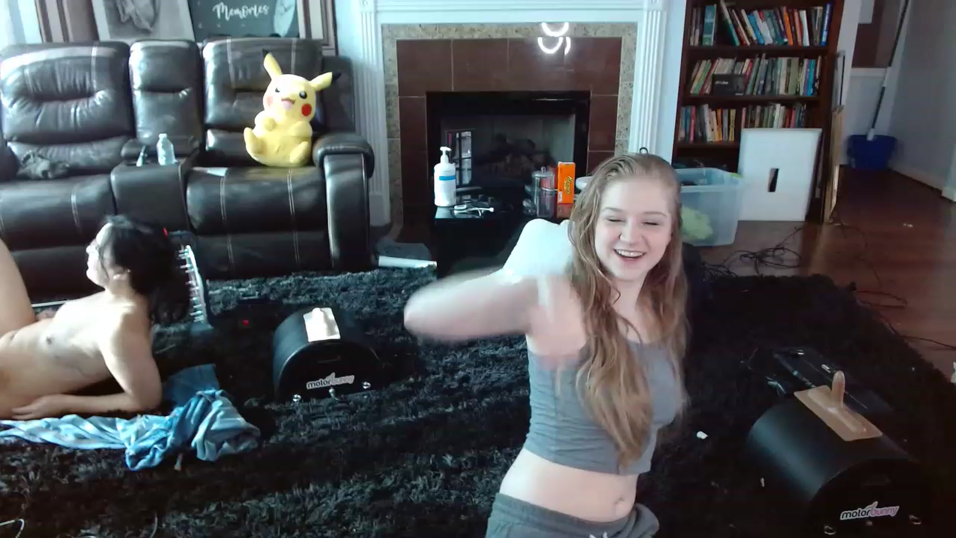 Gallery image thumbnail from Bunnydathug's myfreecams stream on, 12/05/2022, 17:00 image 14 of 20