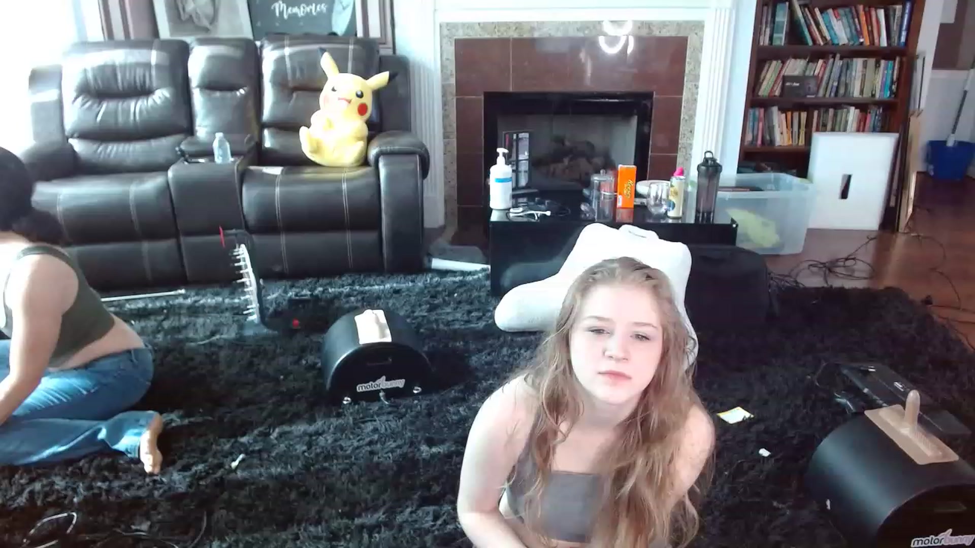 Gallery image thumbnail from Bunnydathug's myfreecams stream on, 12/05/2022, 18:44 image 1 of 20