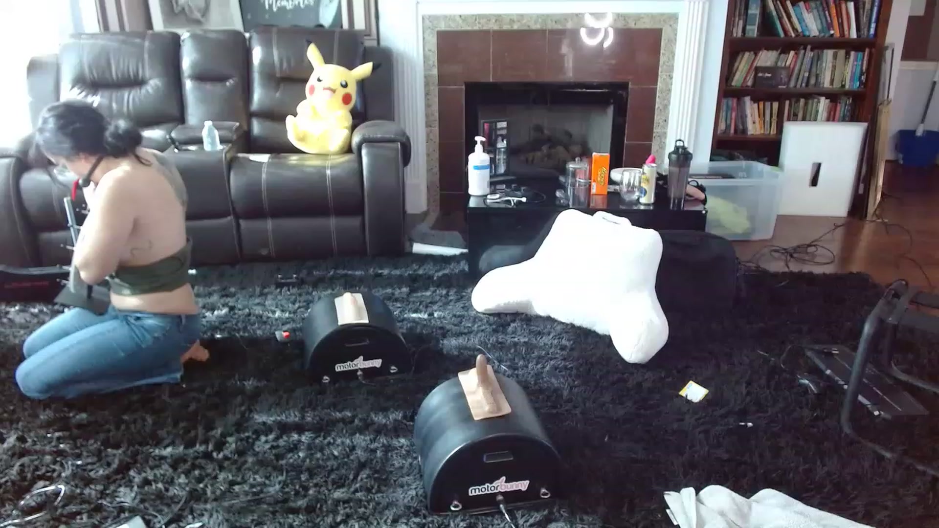 Gallery image thumbnail from Bunnydathug's myfreecams stream on, 12/05/2022, 18:44 image 12 of 20