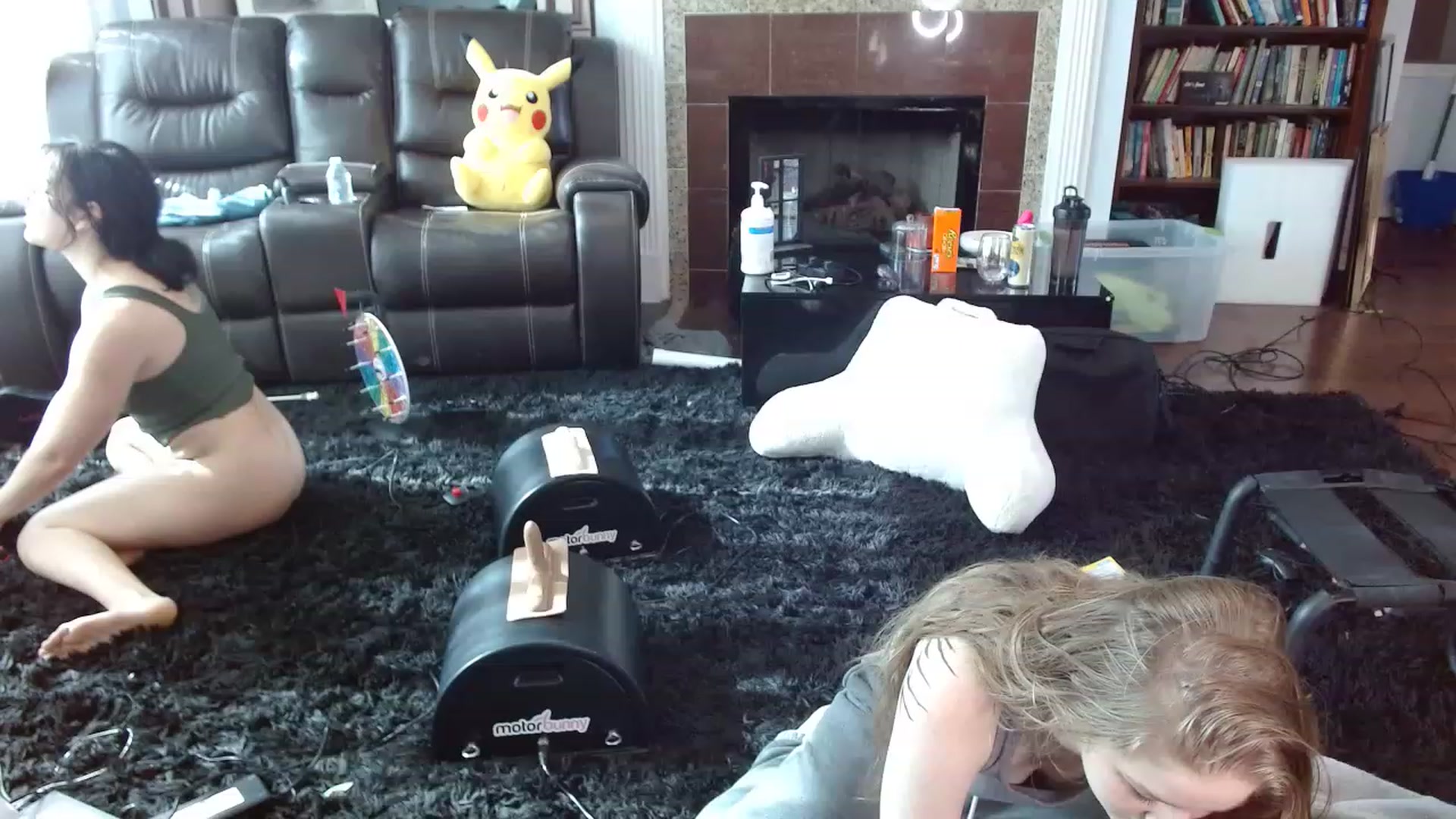 Gallery image thumbnail from Bunnydathug's myfreecams stream on, 12/05/2022, 18:44 image 15 of 20