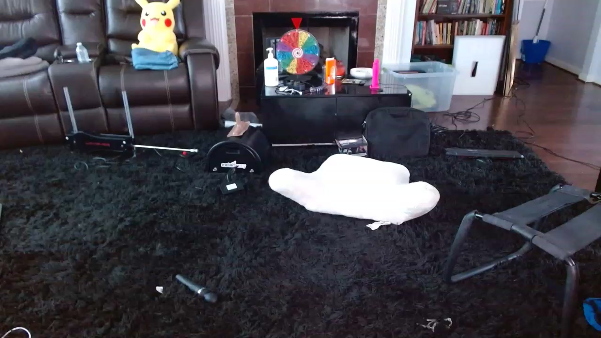 Gallery image thumbnail from Bunnydathug's myfreecams stream on, 12/06/2022, 19:13 image 15 of 20