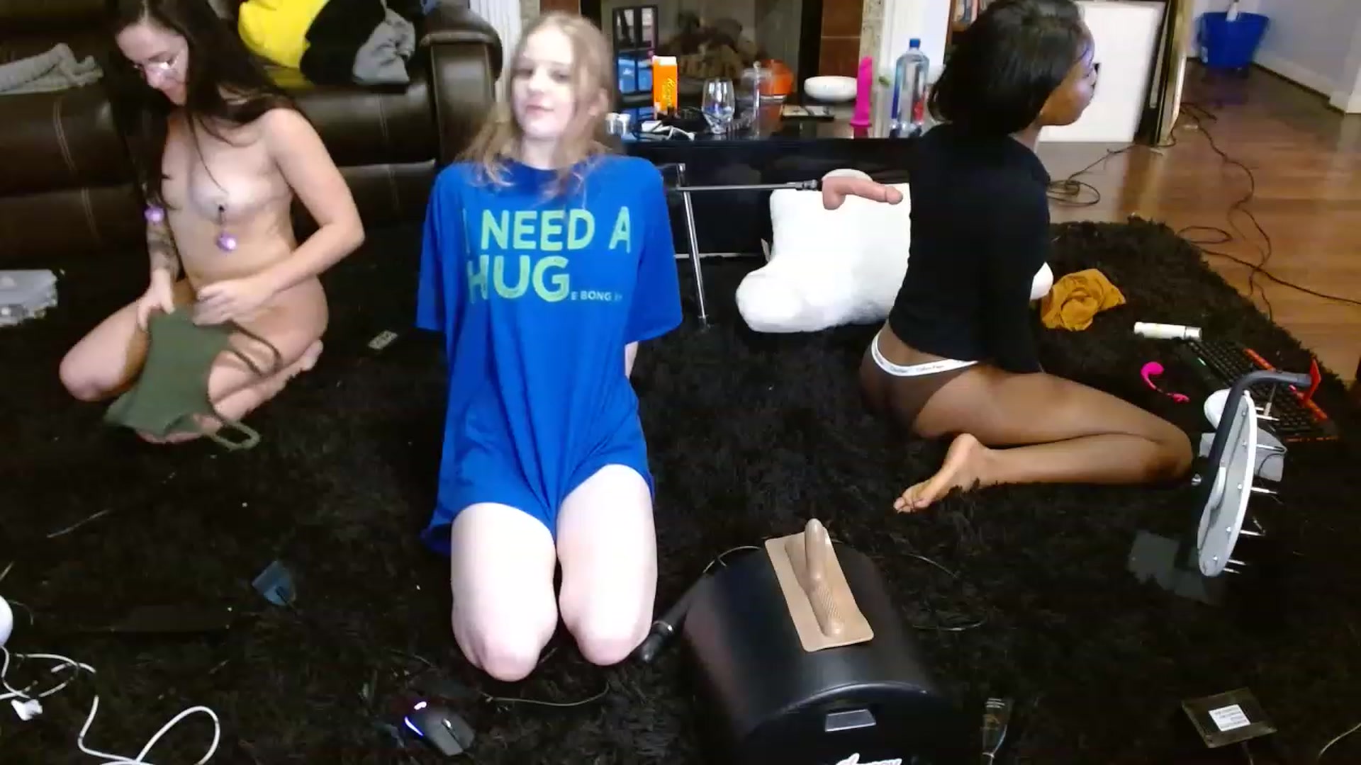 Gallery image thumbnail from Bunnydathug's myfreecams stream on, 12/07/2022, 24:01 image 17 of 20
