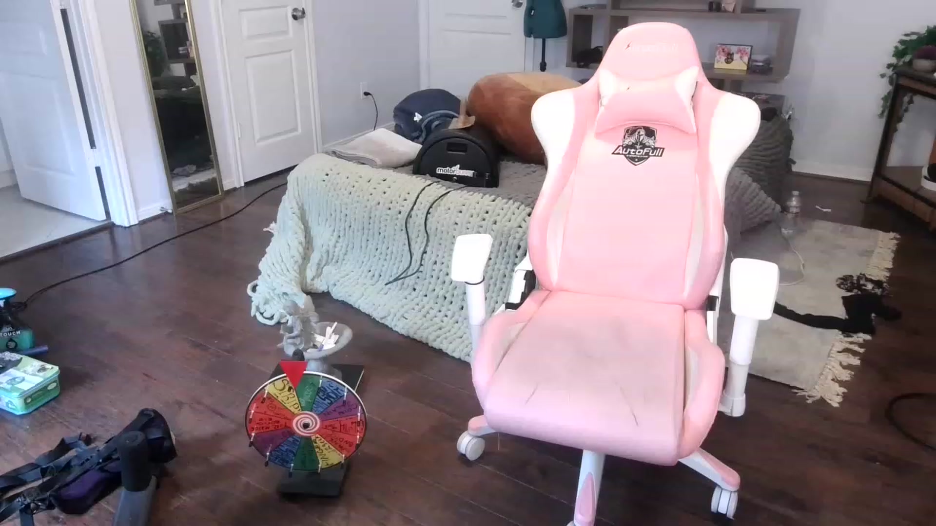 Gallery image thumbnail from Bunnydathug's myfreecams stream on, 12/12/2022, 19:20 image 9 of 20