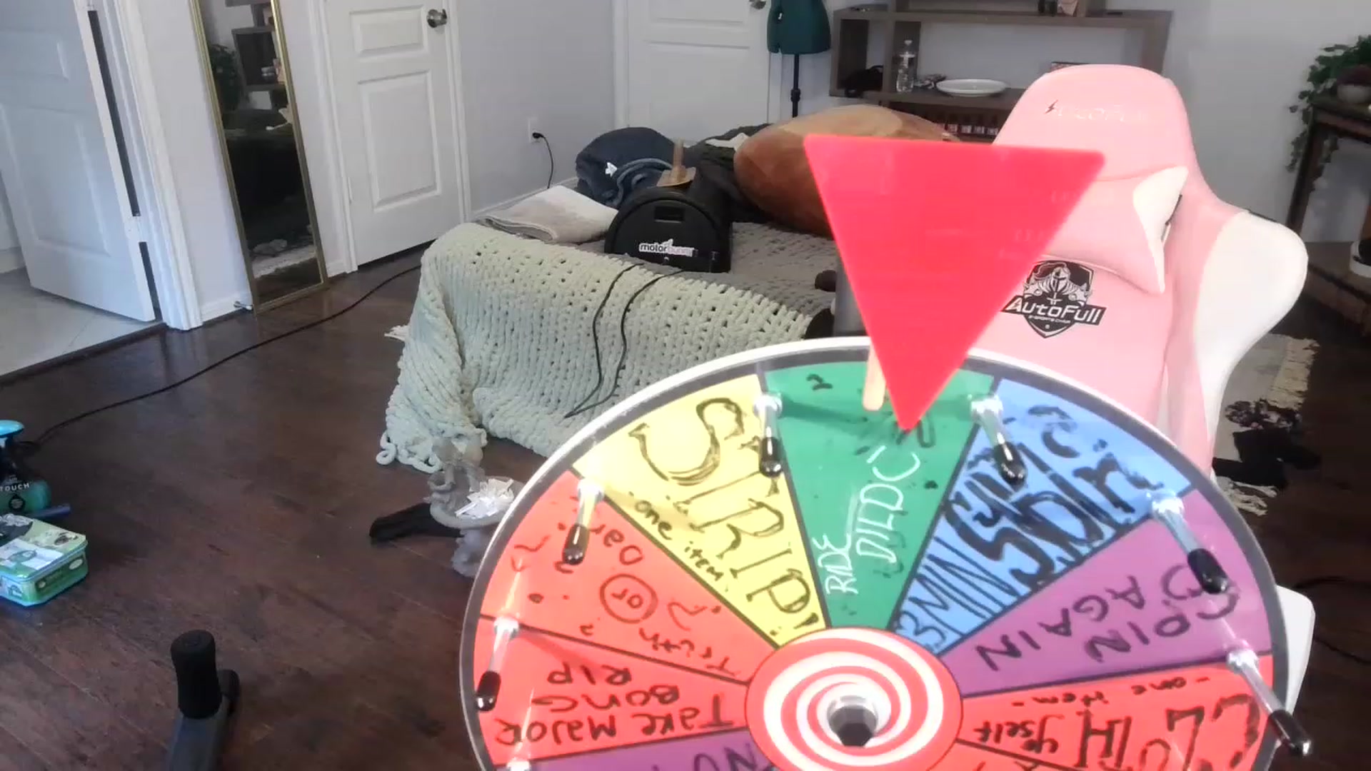 Gallery image thumbnail from Bunnydathug's myfreecams stream on, 12/12/2022, 20:33 image 7 of 20