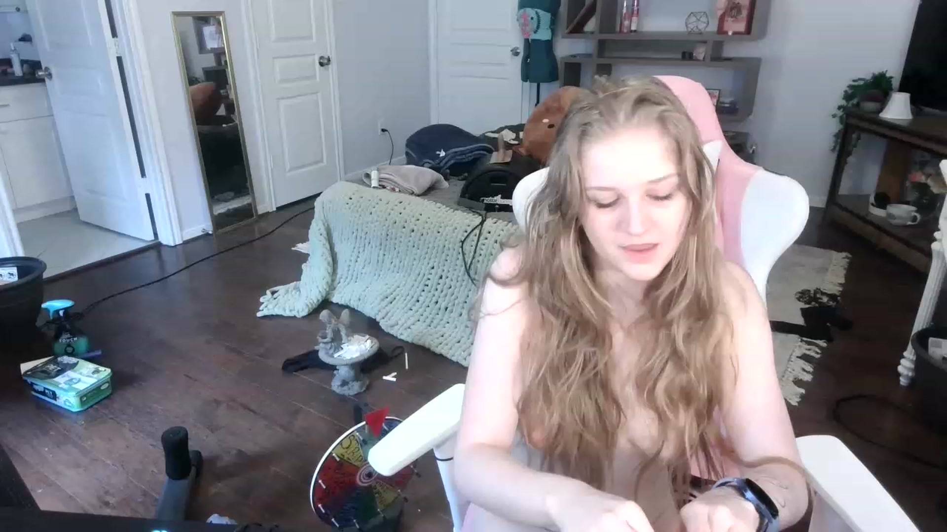 Gallery image thumbnail from Bunnydathug's myfreecams stream on, 12/12/2022, 20:33 image 20 of 20