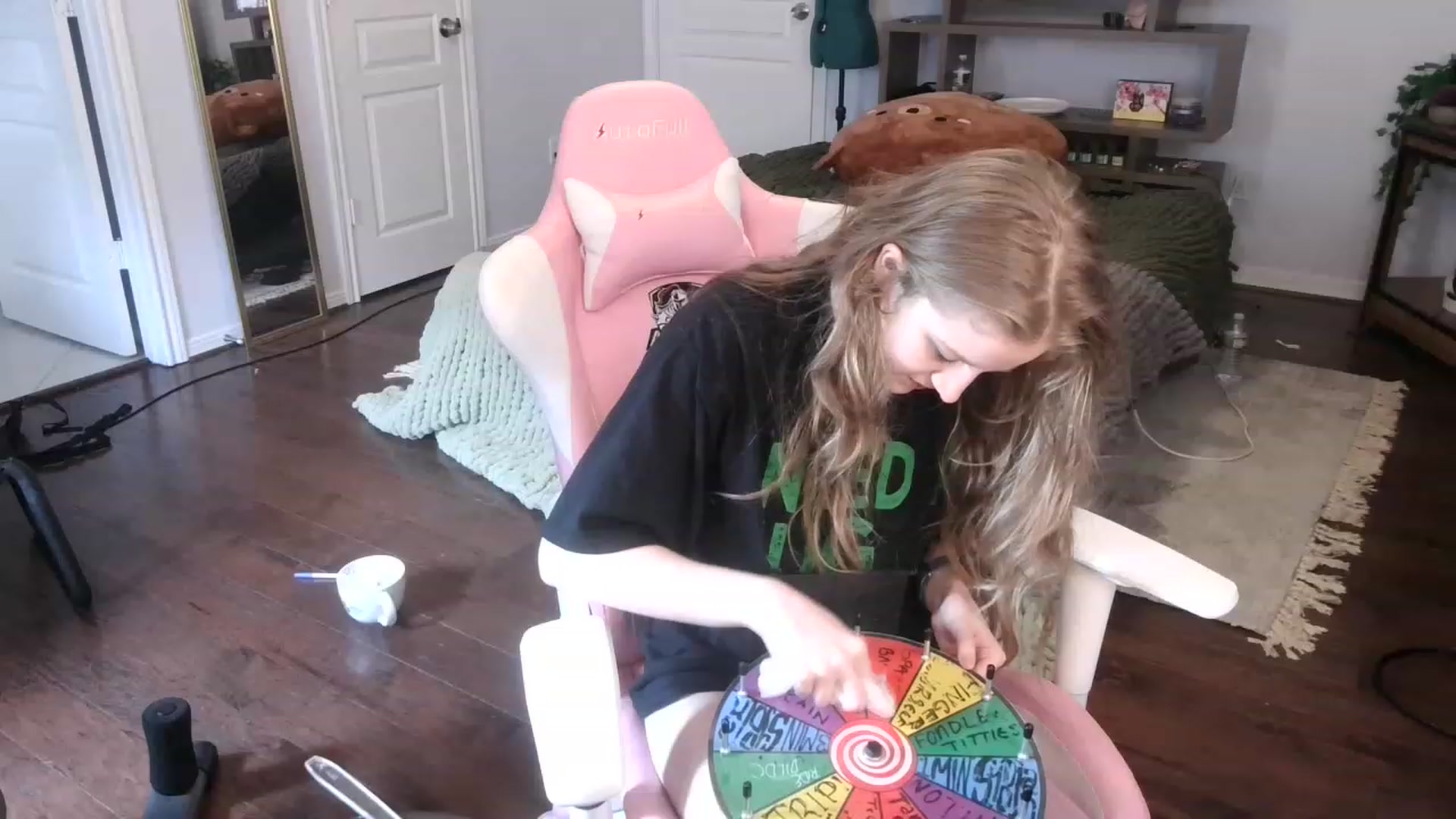 Gallery image thumbnail from Bunnydathug's myfreecams stream on, 12/16/2022, 20:19 image 5 of 20