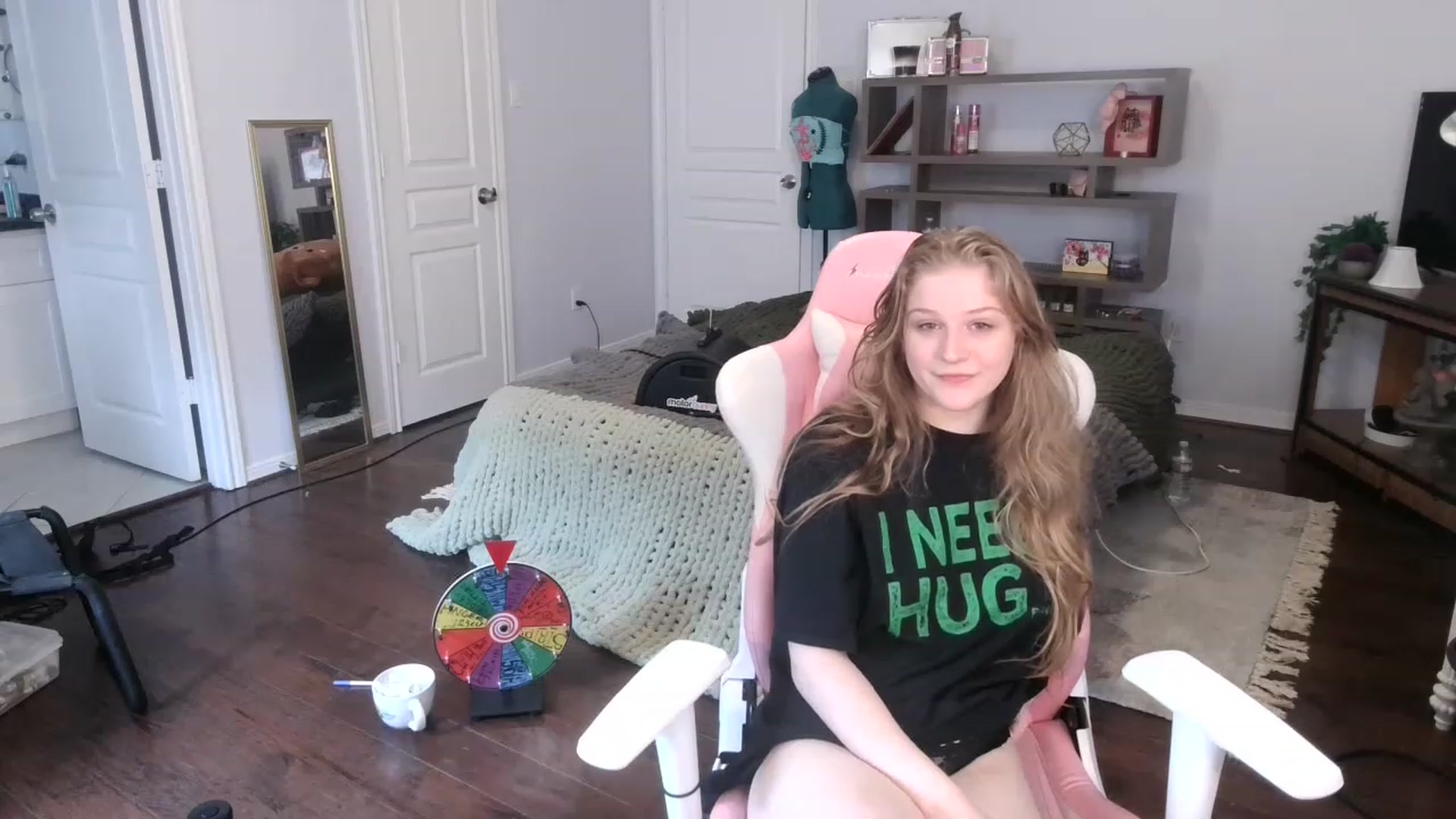 Gallery image thumbnail from Bunnydathug's myfreecams stream on, 12/16/2022, 20:19 image 12 of 20
