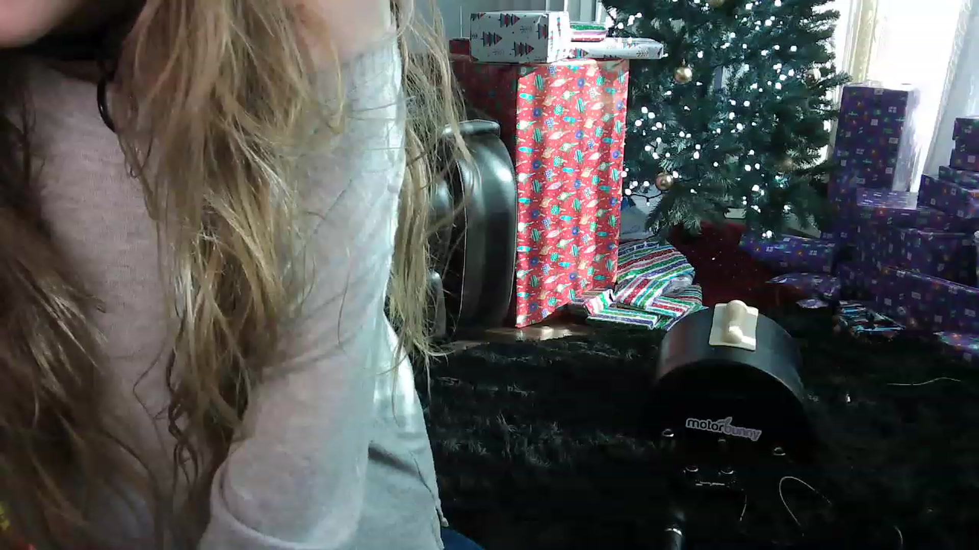 Gallery image thumbnail from Bunnydathug's myfreecams stream on, 12/24/2022, 21:59 image 6 of 20
