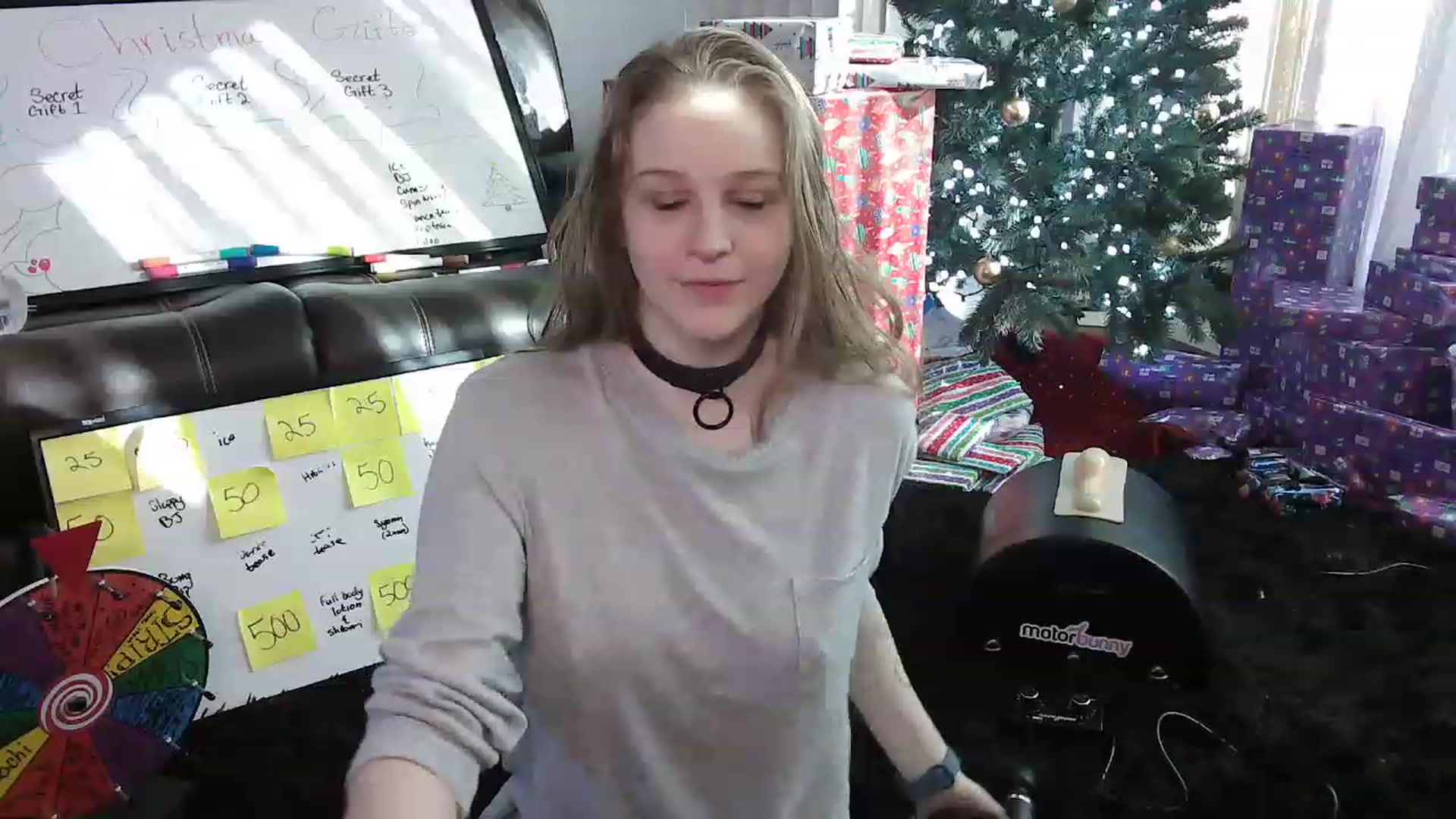 Gallery image thumbnail from Bunnydathug's myfreecams stream on, 12/24/2022, 21:59 image 10 of 20