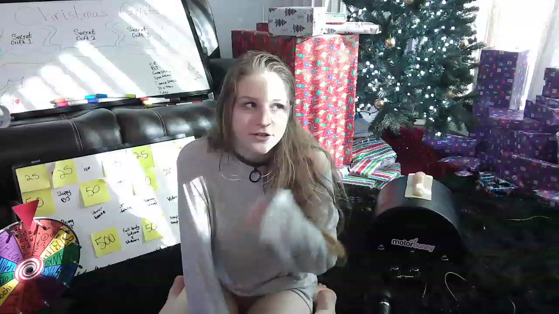 Gallery image thumbnail from Bunnydathug's myfreecams stream on, 12/24/2022, 21:59 image 7 of 20