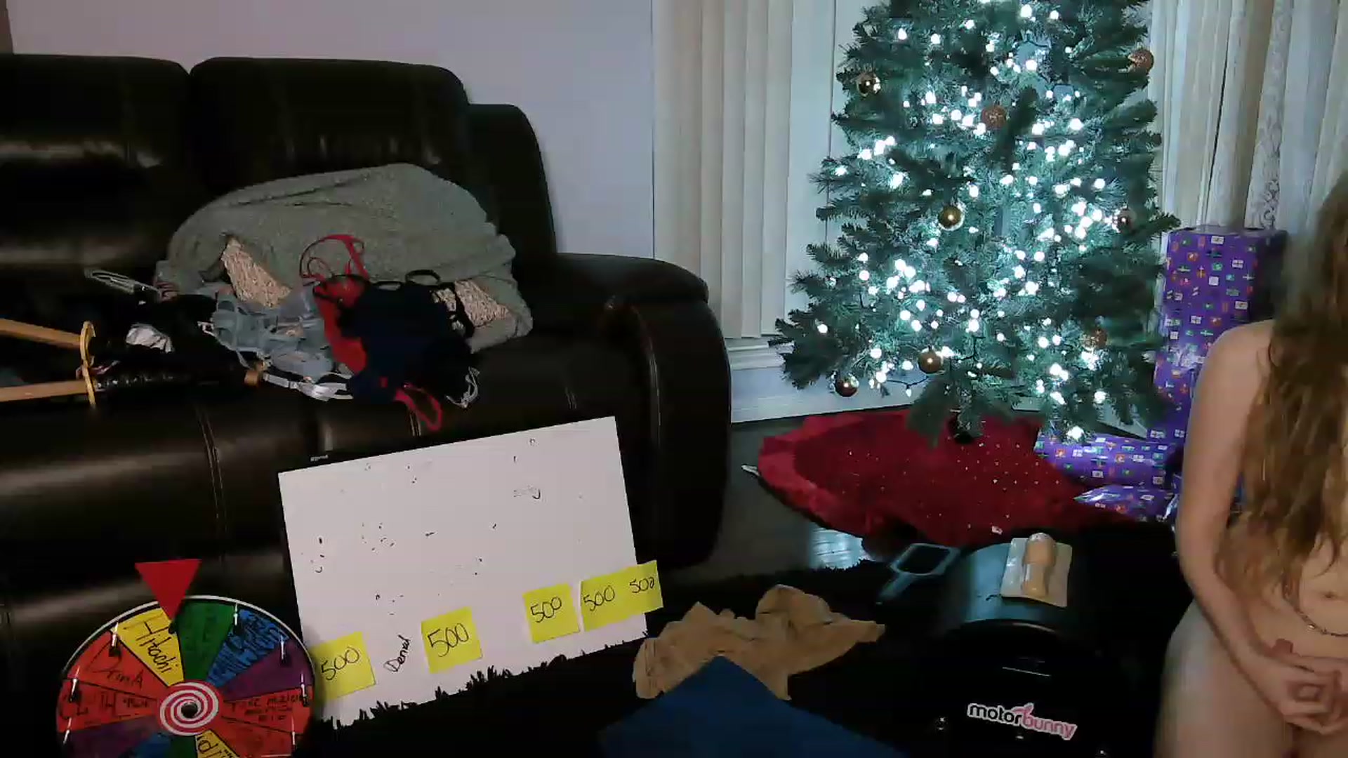 Gallery image thumbnail from Bunnydathug's myfreecams stream on, 12/26/2022, 01:24 image 12 of 20