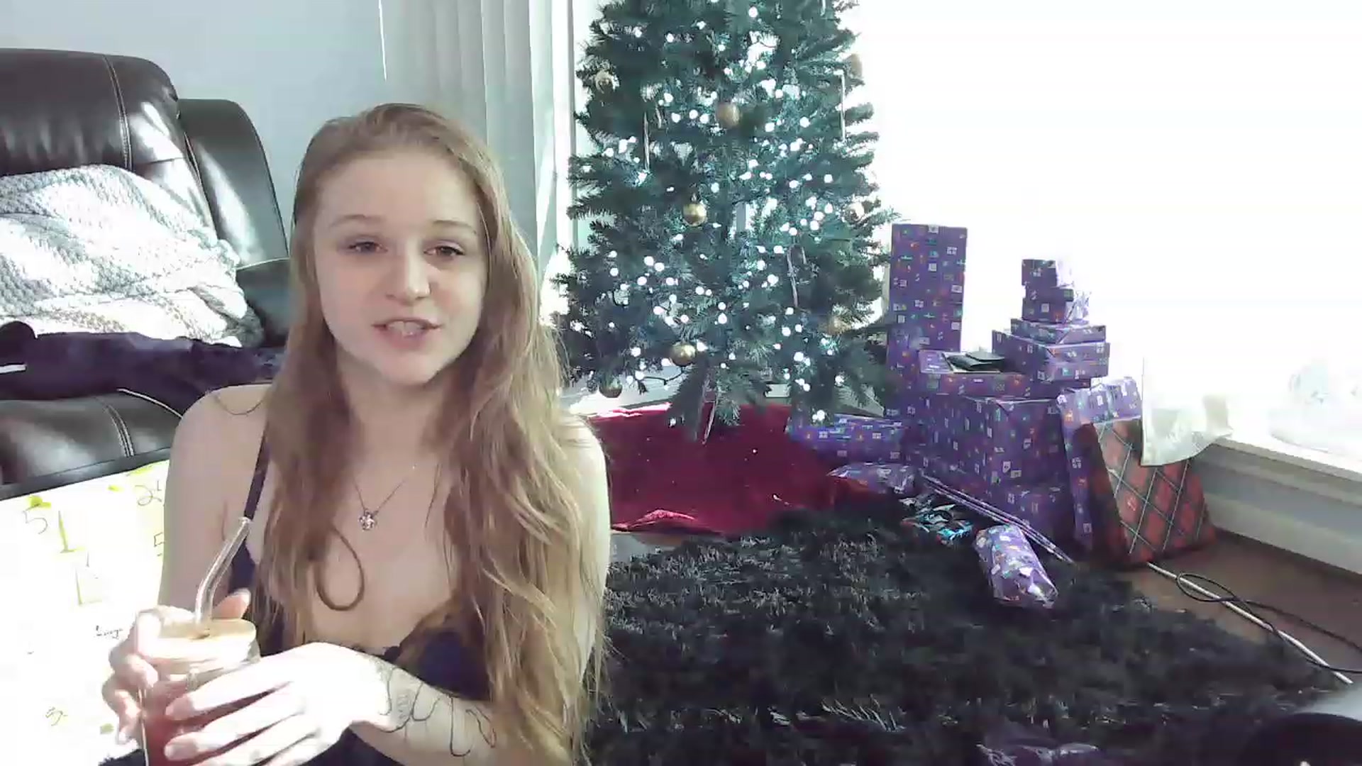 Gallery image thumbnail from Bunnydathug's myfreecams stream on, 12/27/2022, 20:26 image 19 of 20