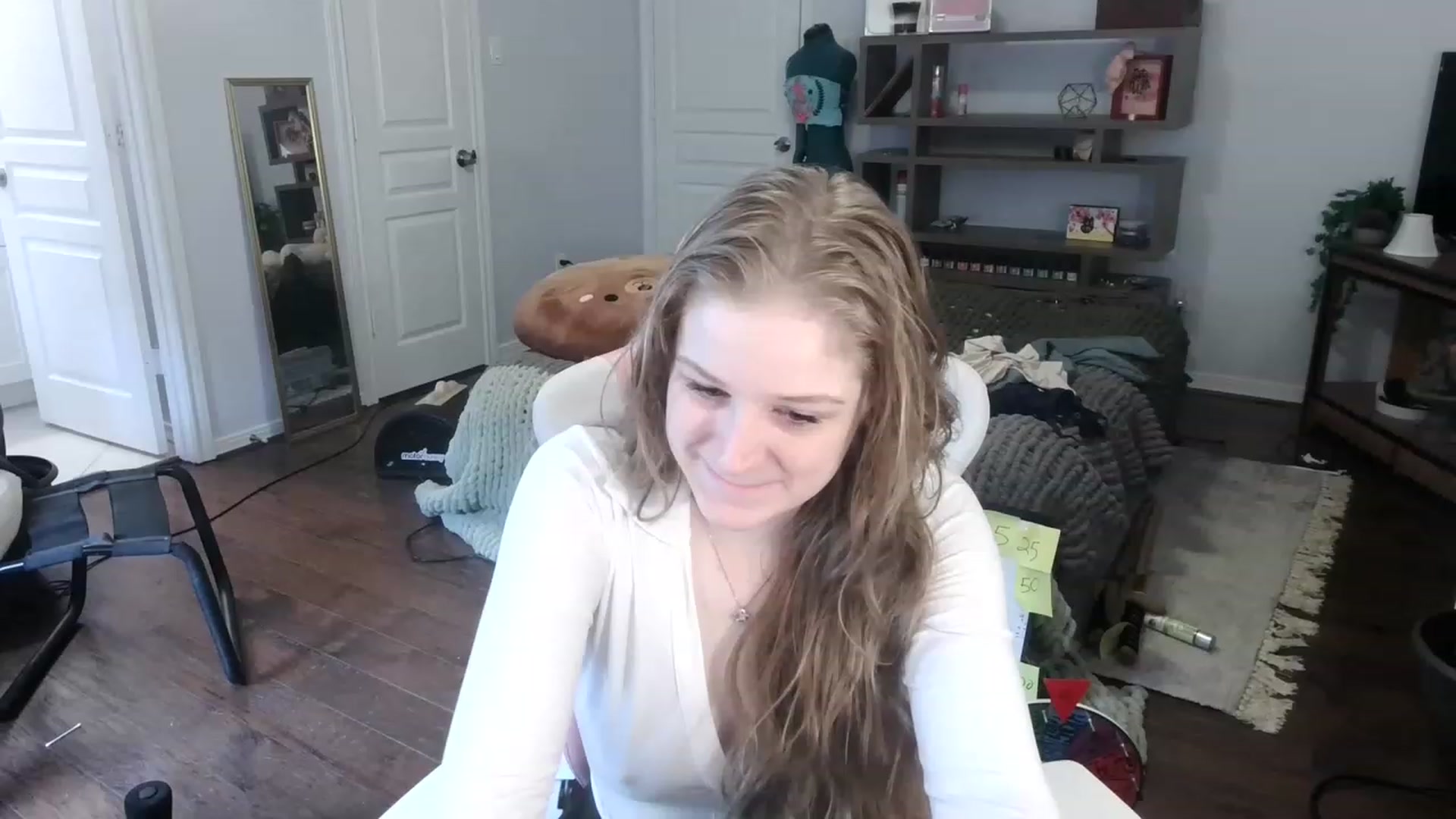 Gallery image thumbnail from Bunnydathug's myfreecams stream on, 12/29/2022, 17:23 image 2 of 20