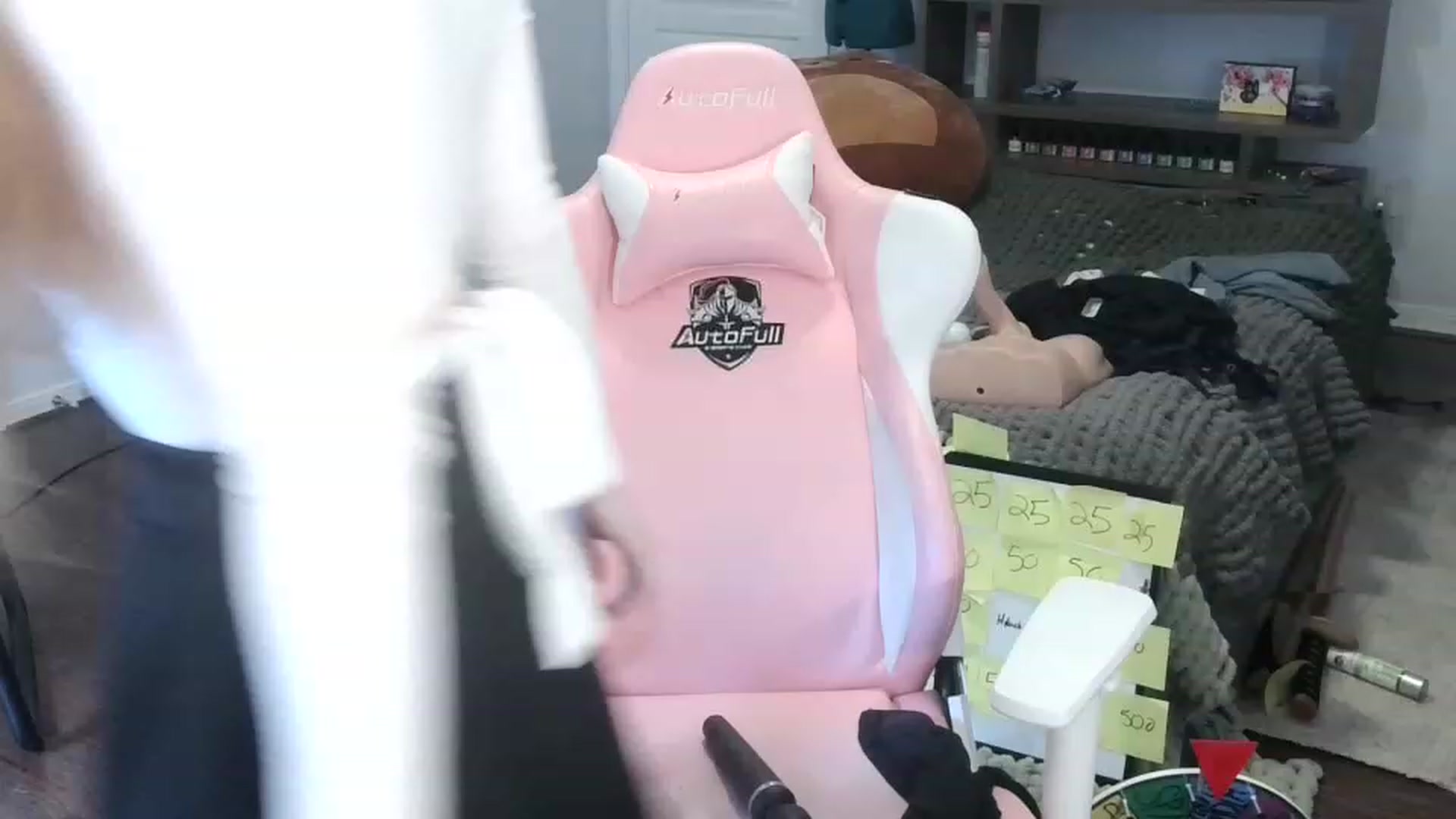 Gallery image thumbnail from Bunnydathug's myfreecams stream on, 12/29/2022, 19:29 image 12 of 20