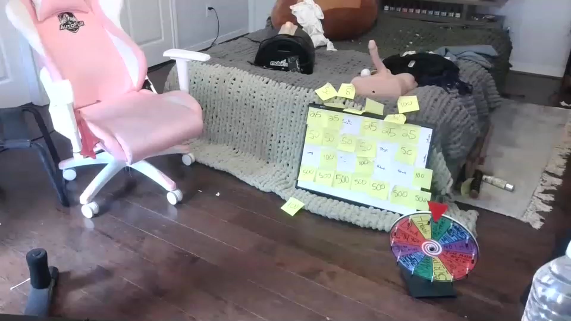 Gallery image thumbnail from Bunnydathug's myfreecams stream on, 12/29/2022, 20:41 image 10 of 20