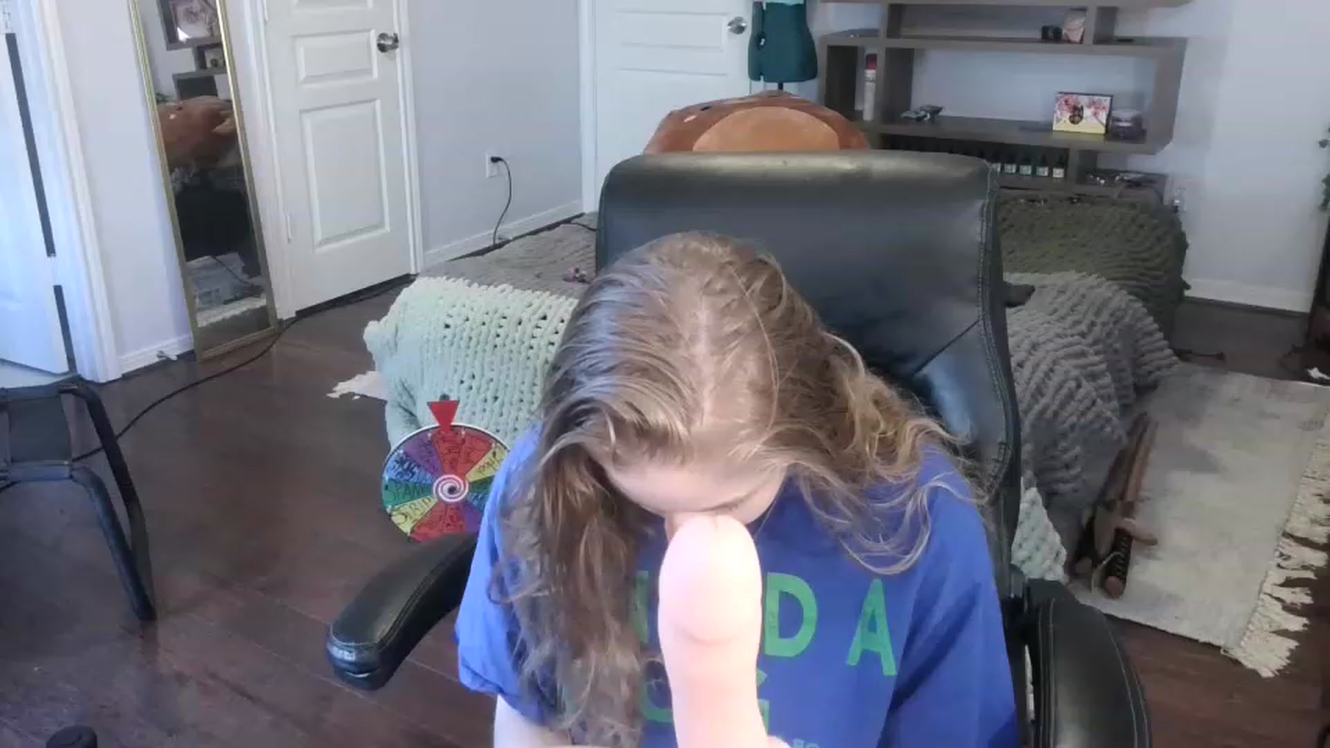 Gallery image thumbnail from Bunnydathug's myfreecams stream on, 12/31/2022, 21:52 image 7 of 20