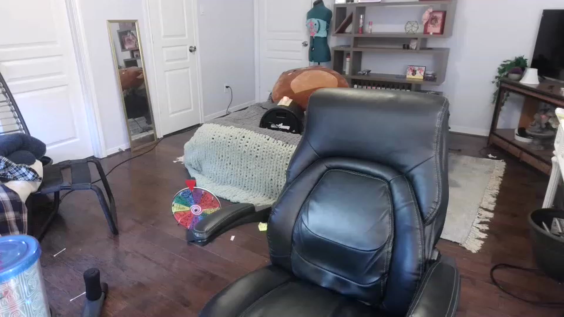 Gallery image thumbnail from Bunnydathug's myfreecams stream on, 12/31/2022, 23:49 image 1 of 20