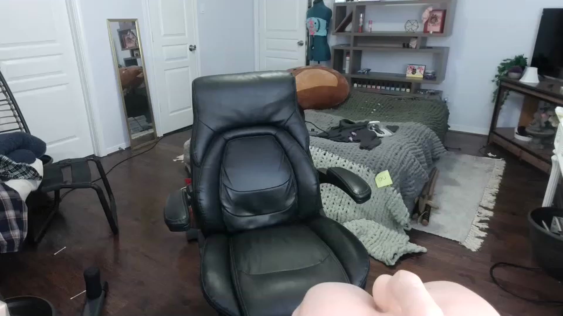Gallery image thumbnail from Bunnydathug's myfreecams stream on, 12/31/2022, 23:49 image 20 of 20