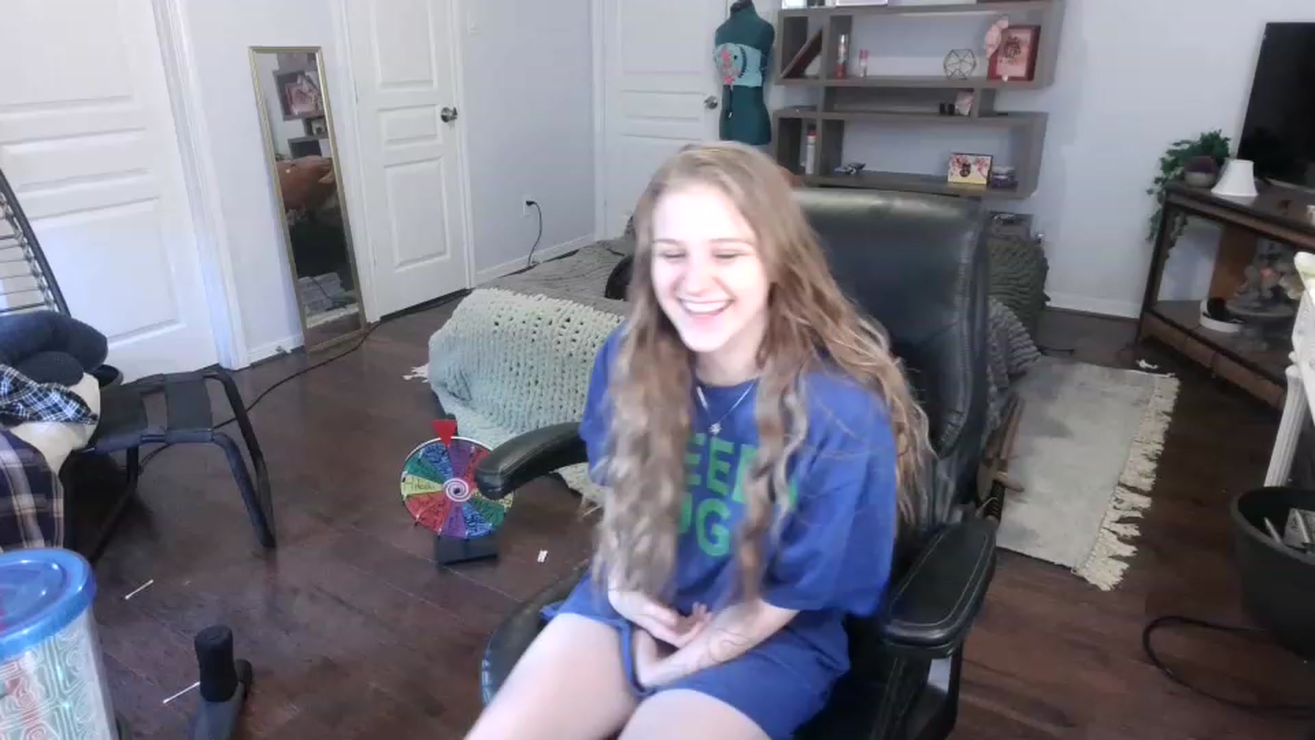 Gallery image thumbnail from Bunnydathug's myfreecams stream on, 12/31/2022, 23:49 image 2 of 20