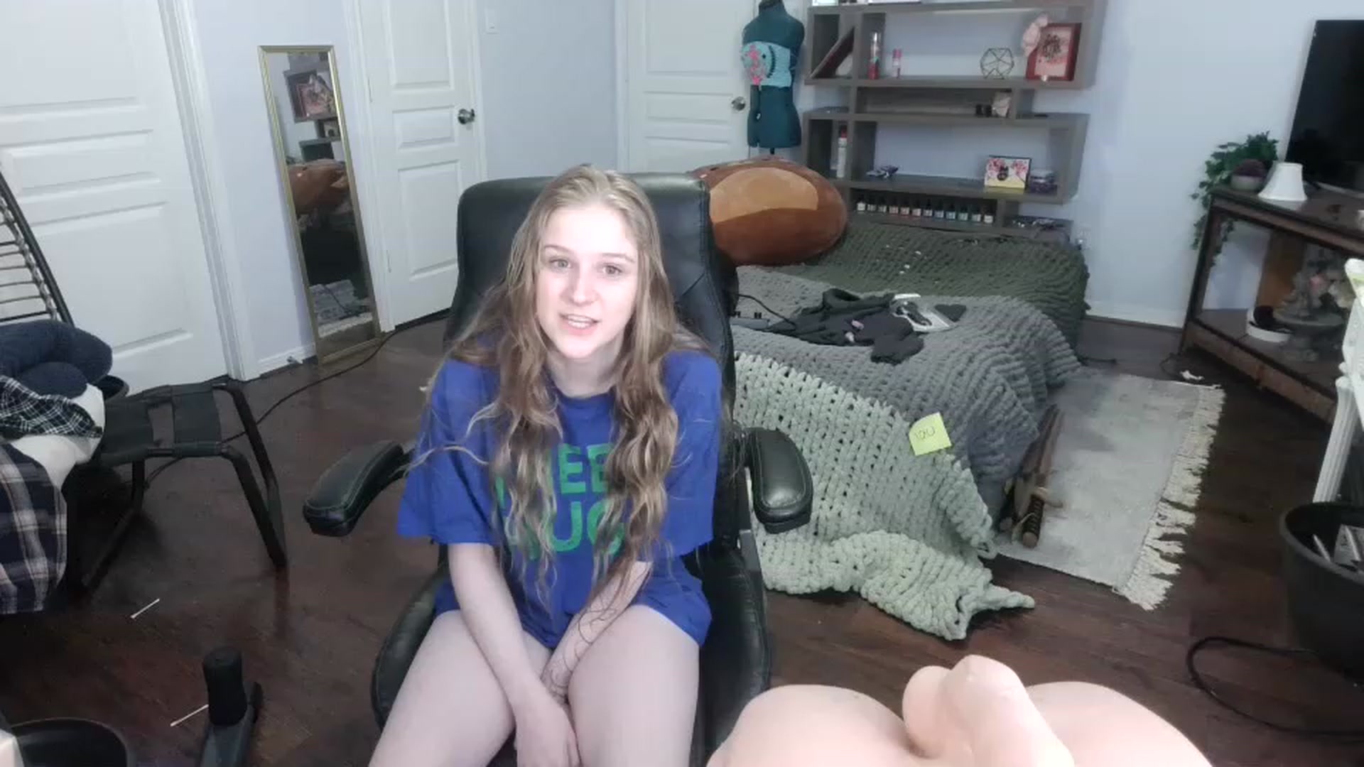 Gallery image thumbnail from Bunnydathug's myfreecams stream on, 12/31/2022, 23:49 image 19 of 20