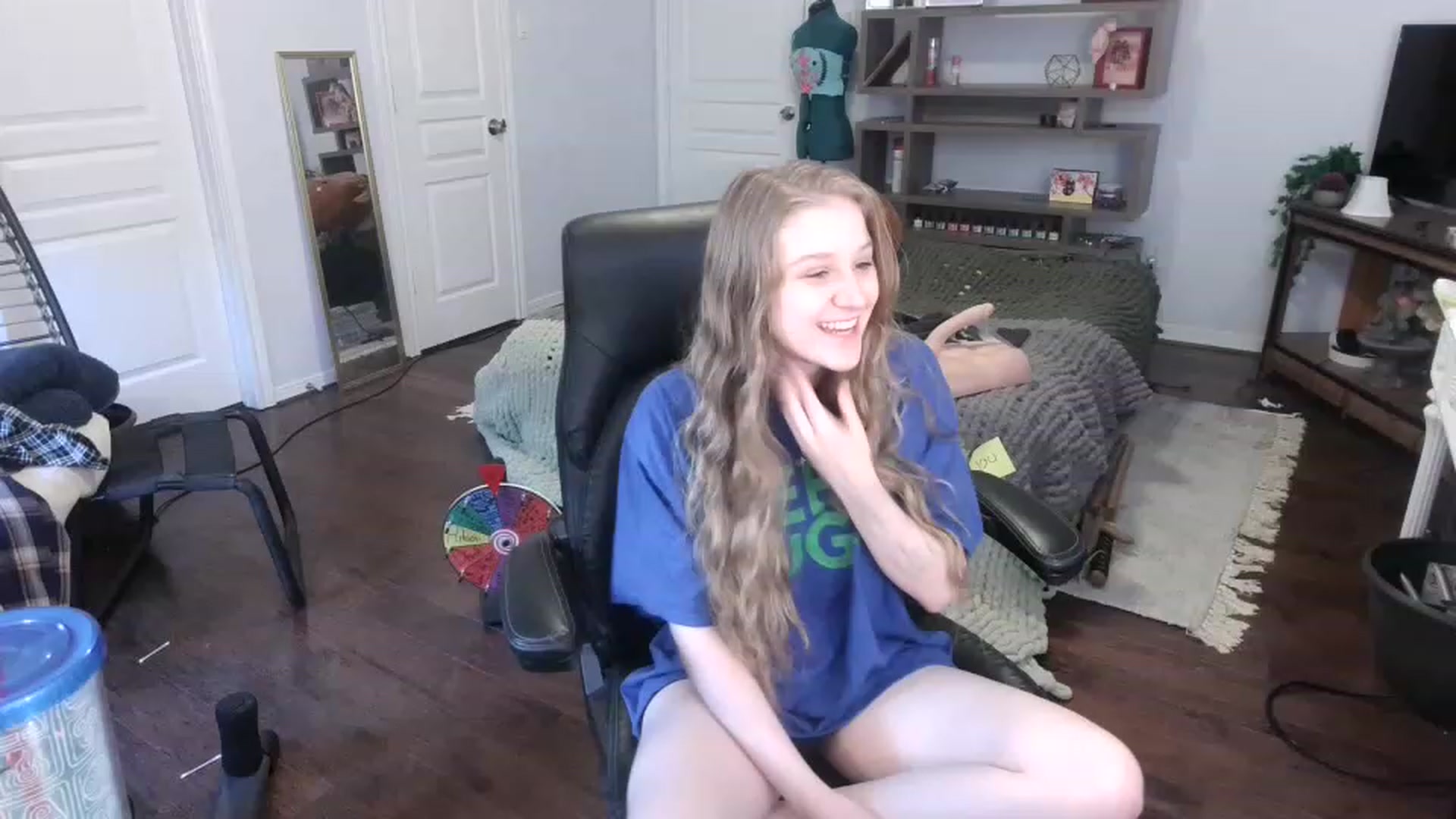 Gallery image thumbnail from Bunnydathug's myfreecams stream on, 12/31/2022, 23:49 image 3 of 20