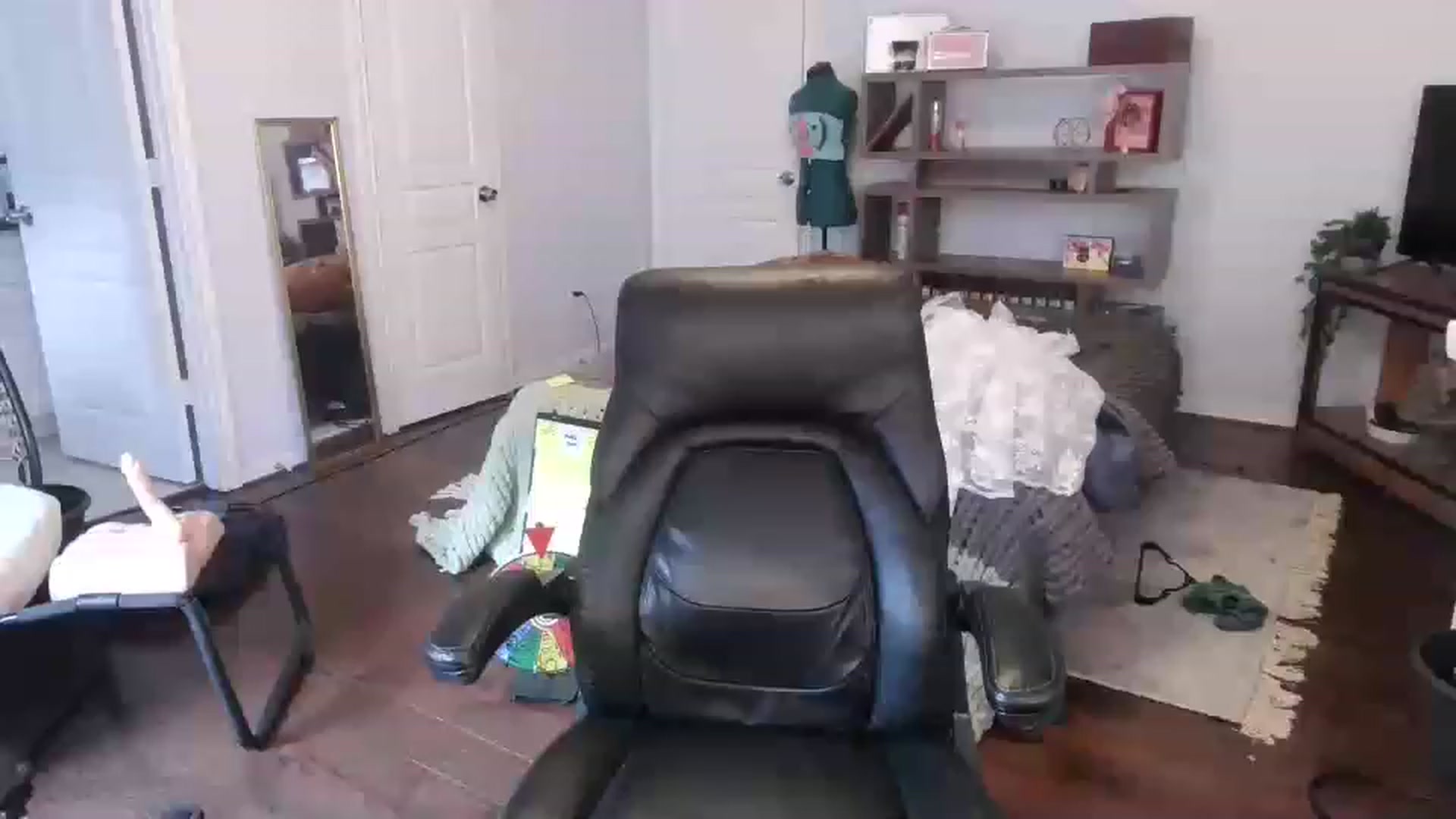 Gallery image thumbnail from Bunnydathug's myfreecams stream on, 01/07/2023, 20:53 image 3 of 20