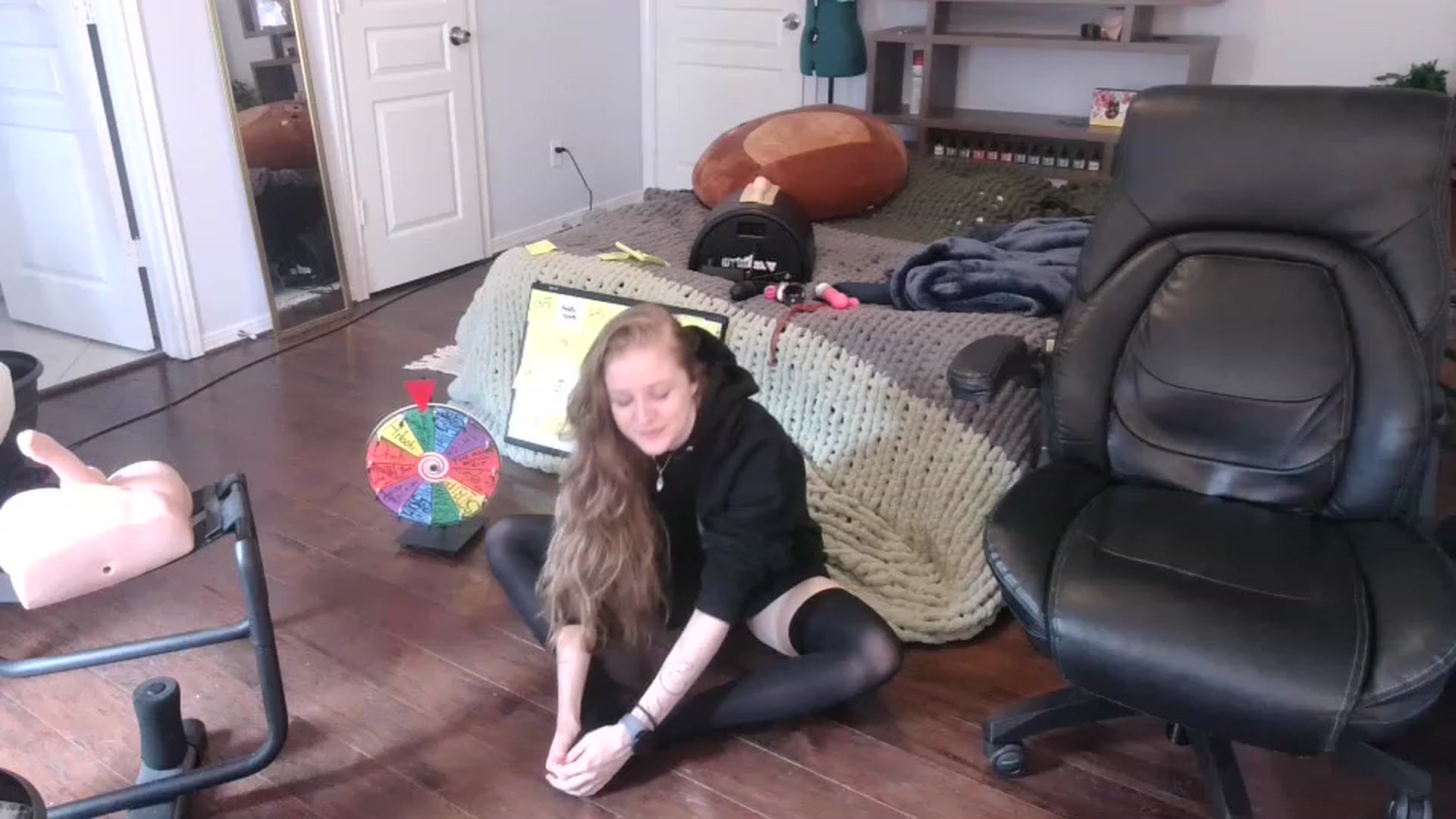 Gallery image thumbnail from Bunnydathug's myfreecams stream on, 01/08/2023, 16:56 image 15 of 20