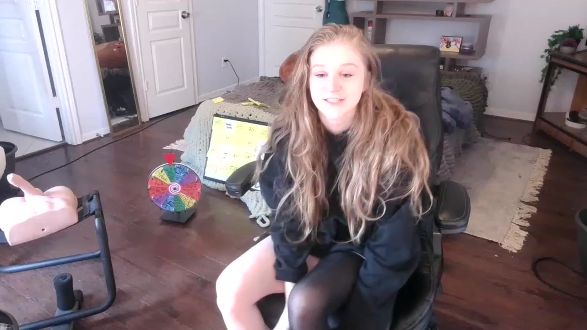 Gallery image thumbnail from Bunnydathug's myfreecams stream on, 01/08/2023, 16:56 image 4 of 20