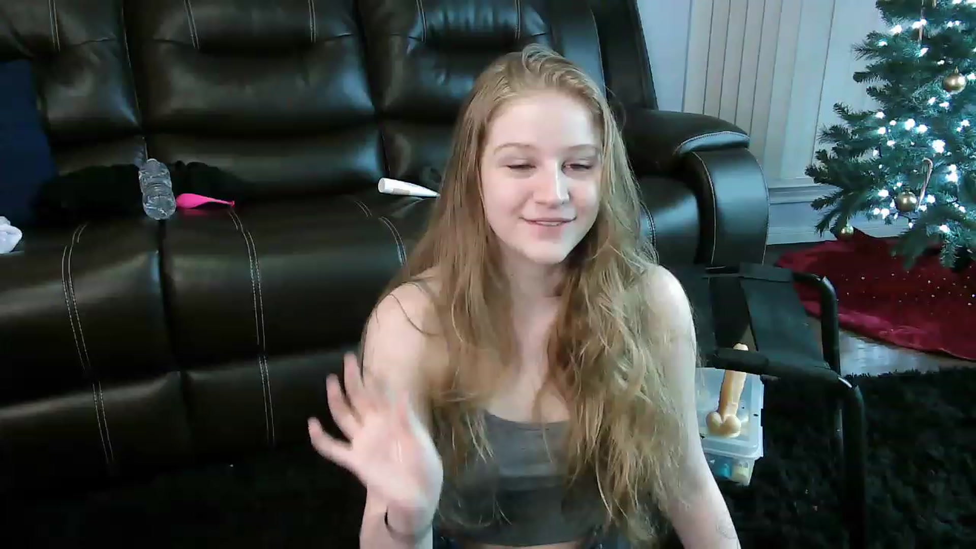 Gallery image thumbnail from Bunnydathug's myfreecams stream on, 01/16/2023, 17:46 image 6 of 20