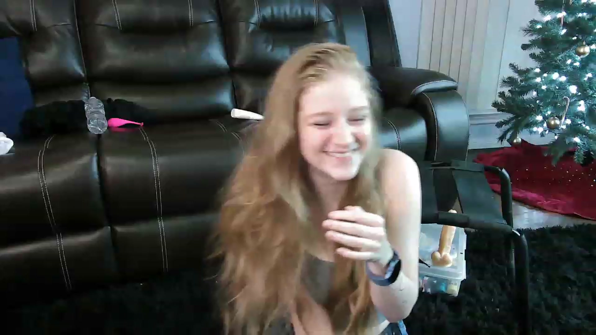 Gallery image thumbnail from Bunnydathug's myfreecams stream on, 01/16/2023, 17:46 image 19 of 20