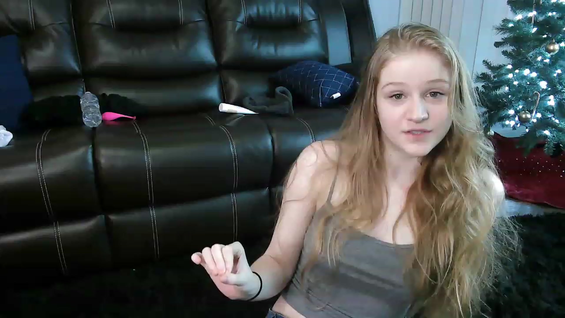 Gallery image thumbnail from Bunnydathug's myfreecams stream on, 01/16/2023, 17:46 image 3 of 20