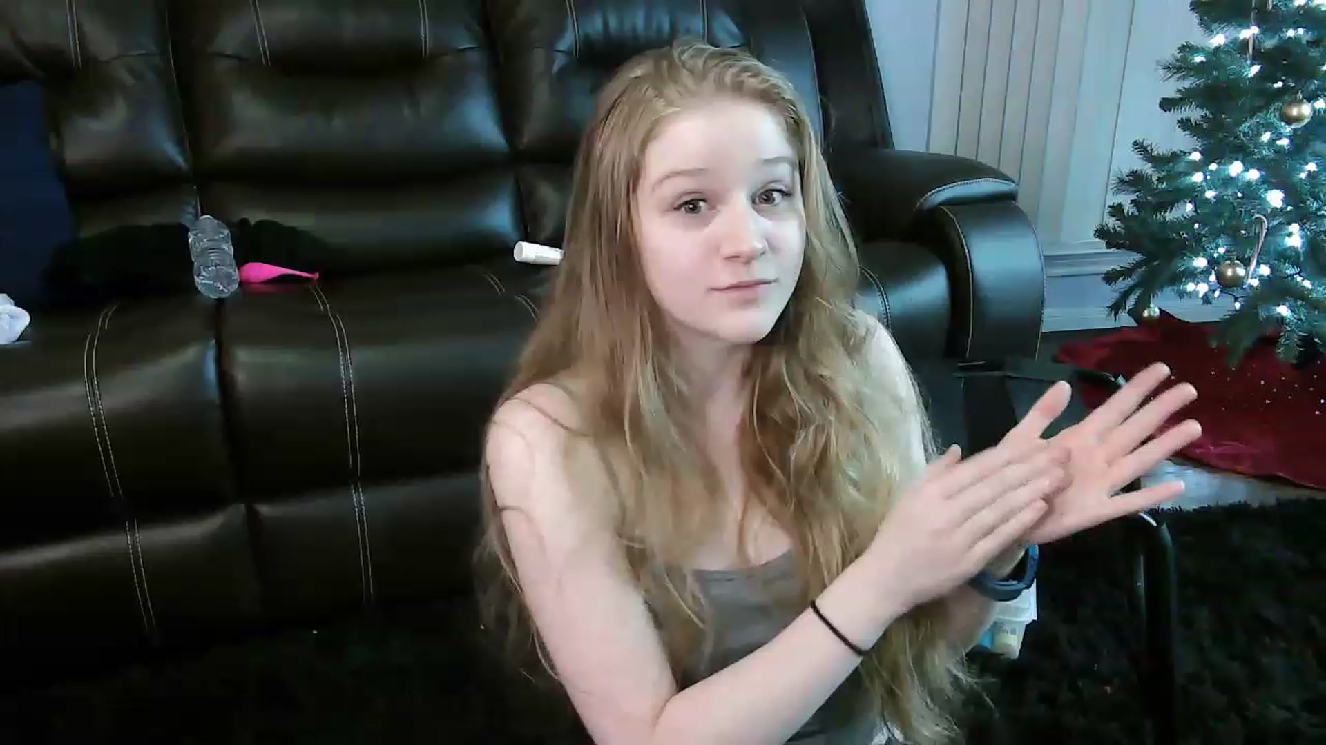Gallery image thumbnail from Bunnydathug's myfreecams stream on, 01/16/2023, 17:46 image 5 of 20