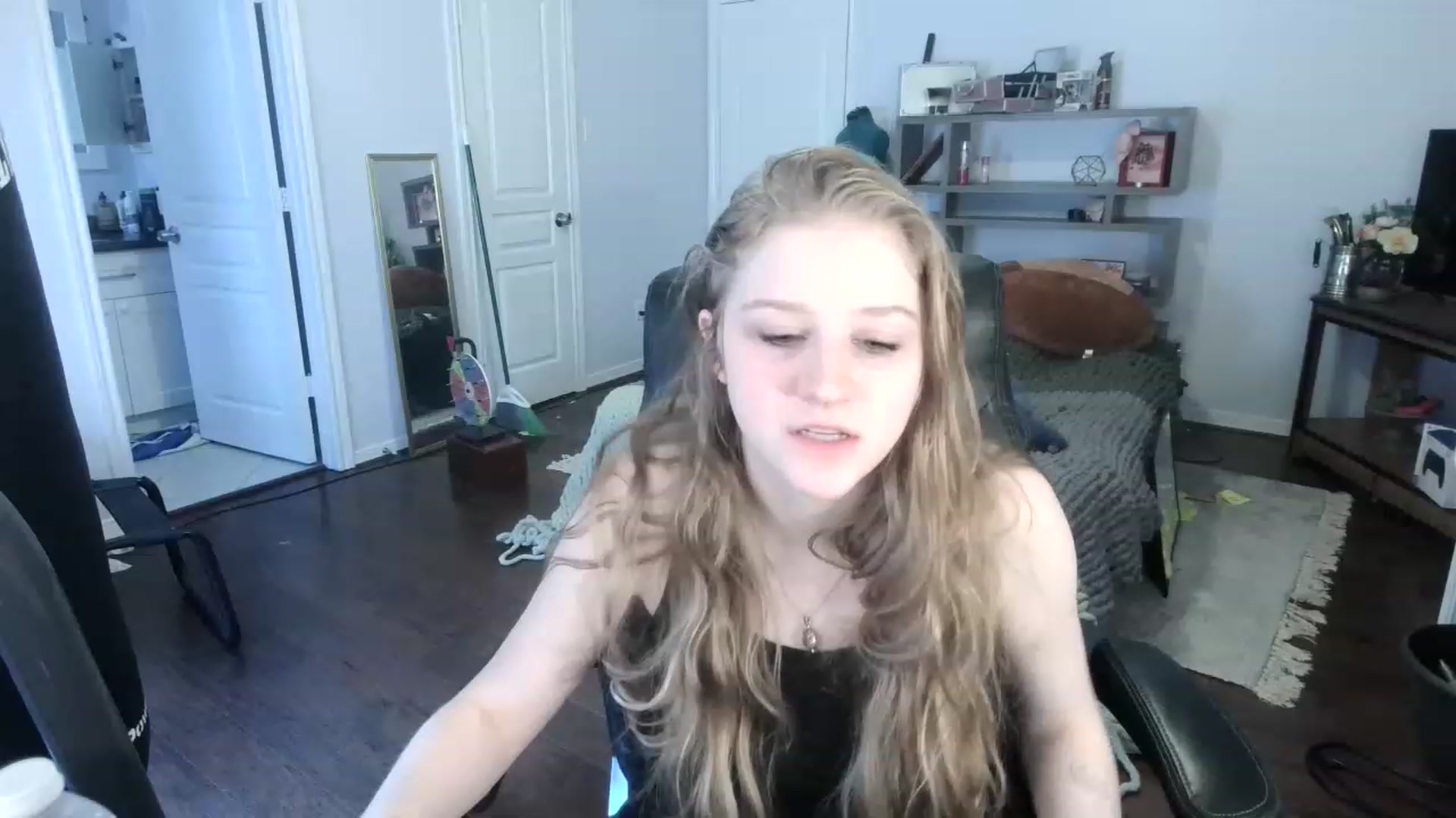 Gallery image thumbnail from Bunnydathug's myfreecams stream on, 01/26/2023, 19:27 image 7 of 20