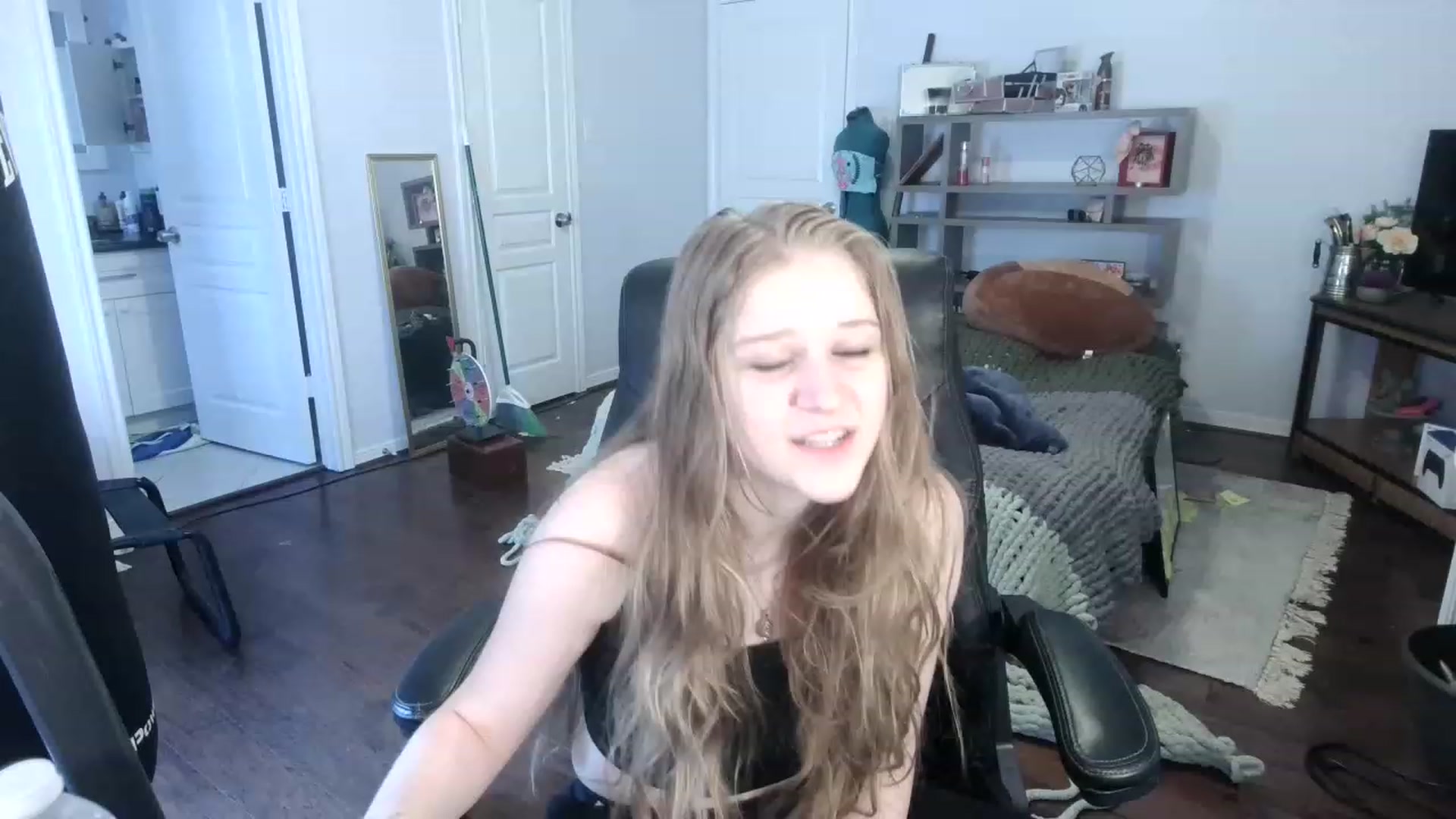 Gallery image thumbnail from Bunnydathug's myfreecams stream on, 01/26/2023, 19:27 image 1 of 20