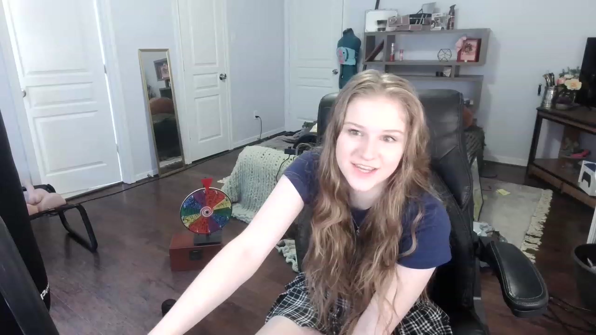 Gallery image thumbnail from Bunnydathug's myfreecams stream on, 01/30/2023, 15:45 image 18 of 20