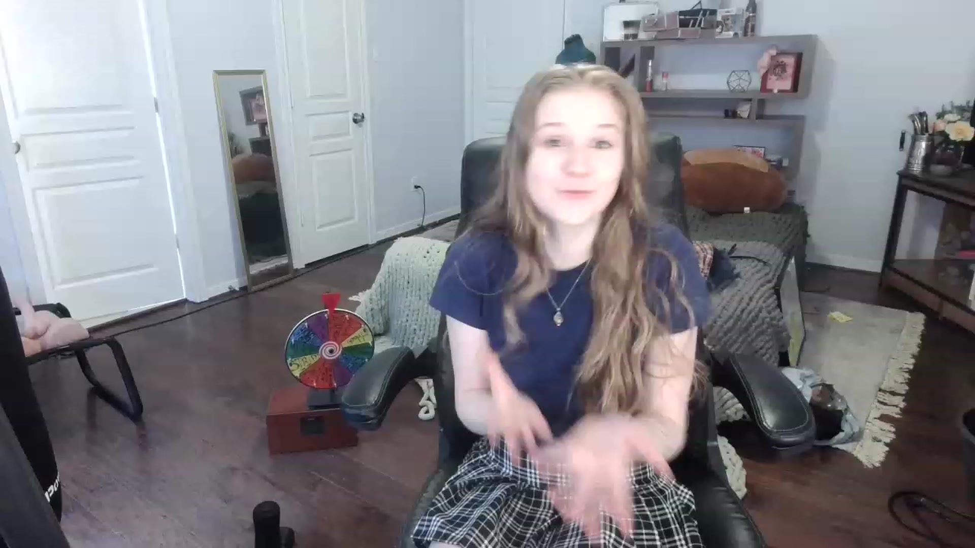 Gallery image thumbnail from Bunnydathug's myfreecams stream on, 01/30/2023, 16:27 image 4 of 20