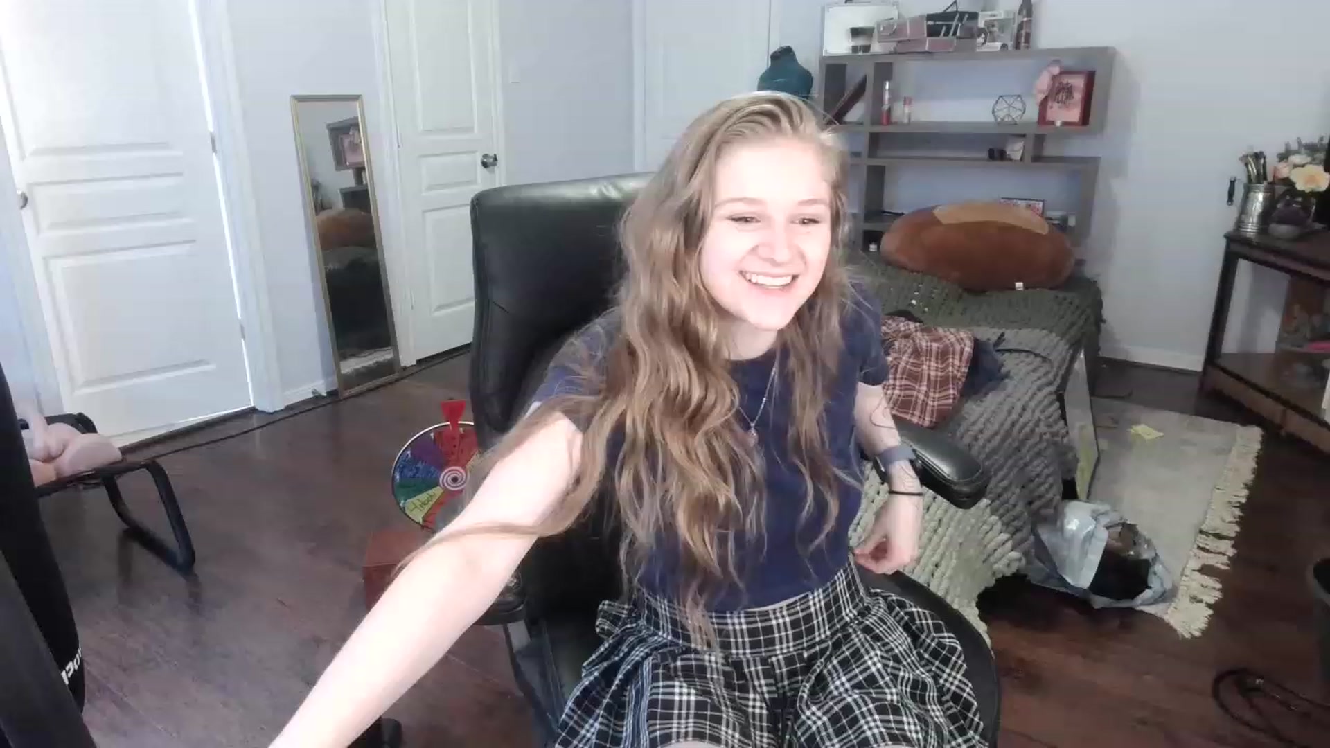 Gallery image thumbnail from Bunnydathug's myfreecams stream on, 01/30/2023, 16:27 image 12 of 20