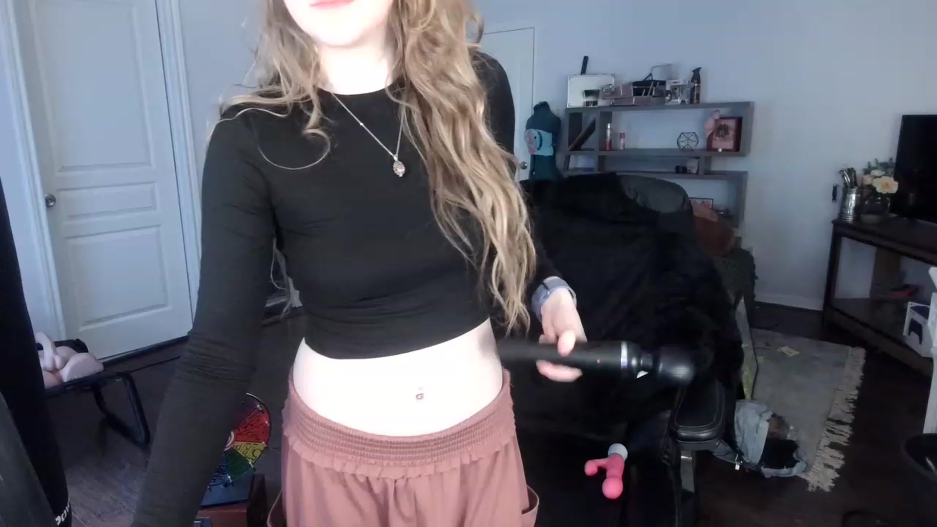 Gallery image thumbnail from Bunnydathug's myfreecams stream on, 01/31/2023, 17:00 image 9 of 20