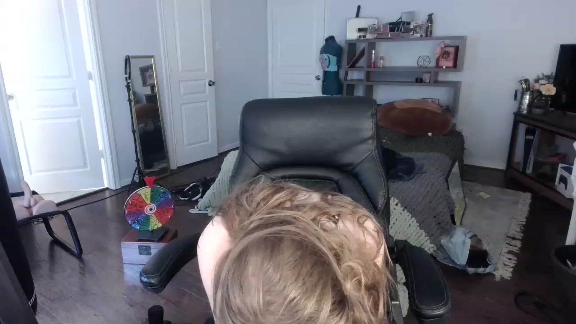 Gallery image thumbnail from Bunnydathug's myfreecams stream on, 02/01/2023, 18:00 image 5 of 20