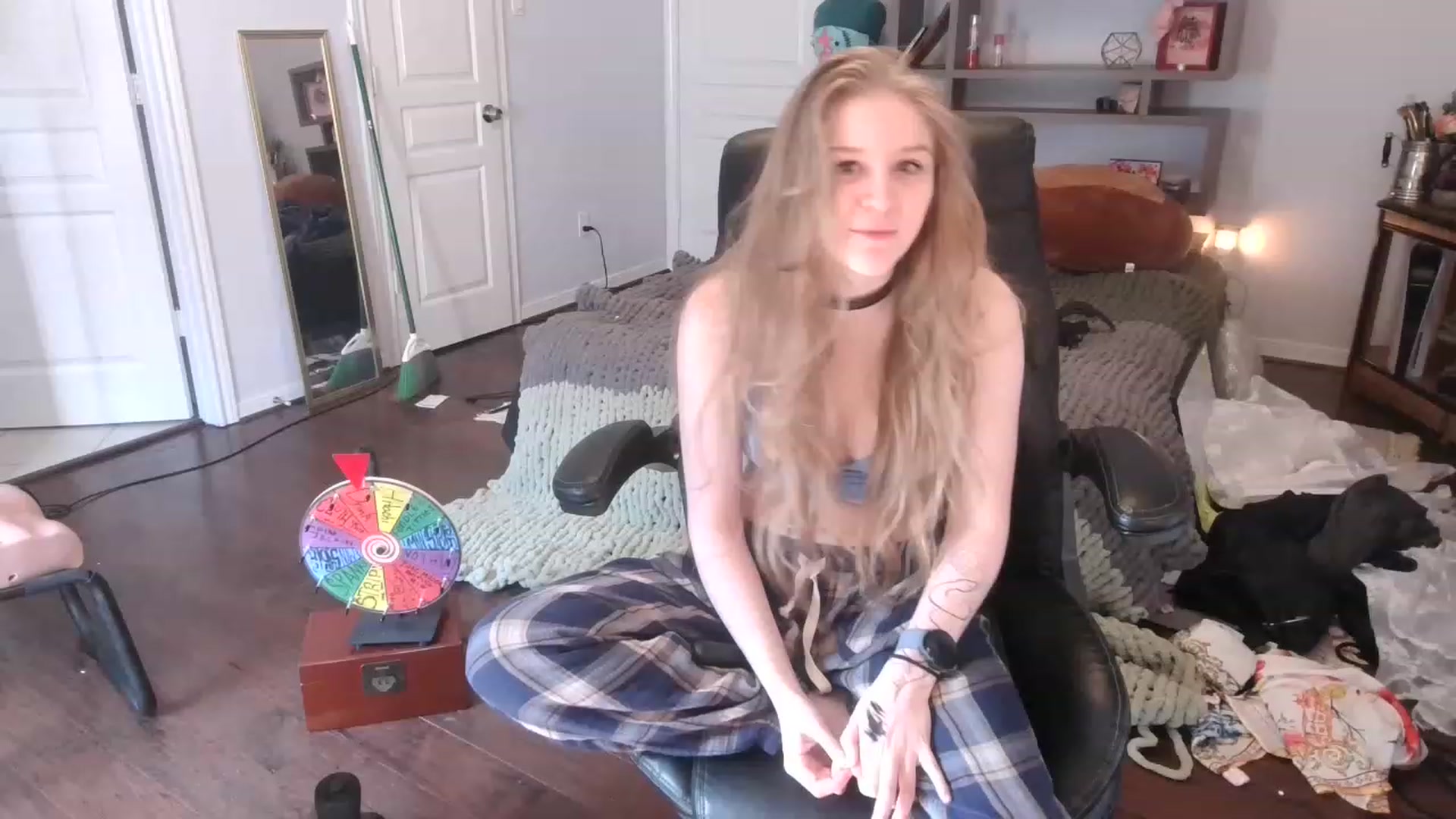 Gallery image thumbnail from Bunnydathug's myfreecams stream on, 02/04/2023, 18:41 image 7 of 20