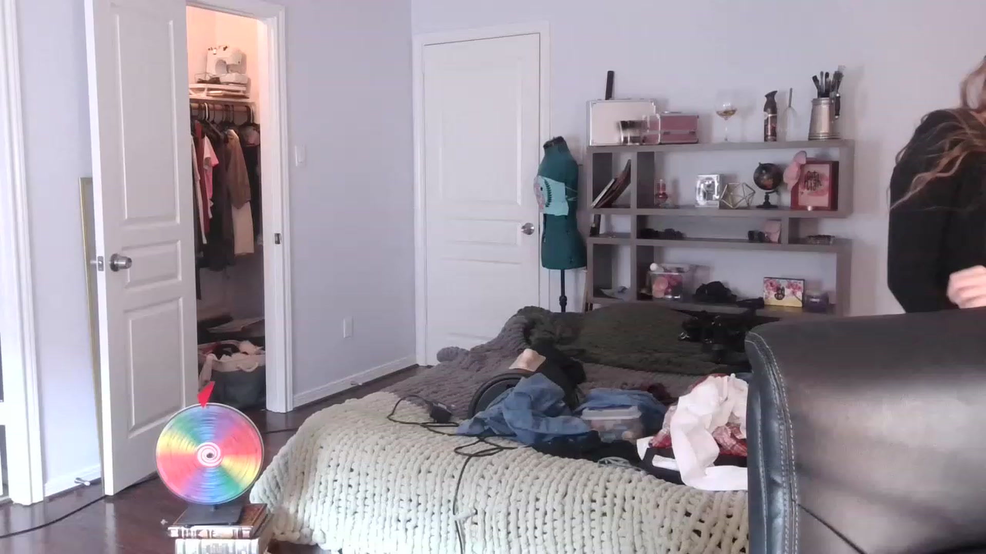 Gallery image thumbnail from Bunnydathug's myfreecams stream on, 02/10/2023, 17:57 image 16 of 20