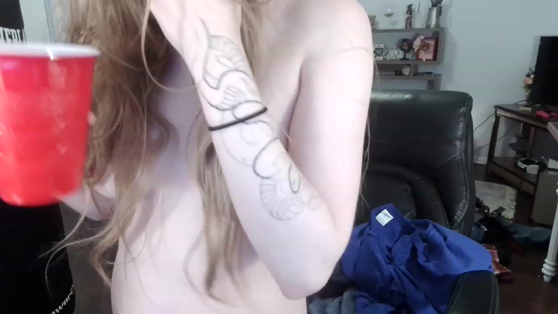 Gallery image thumbnail from Bunnydathug's myfreecams stream on, 02/13/2023, 20:21 image 9 of 20