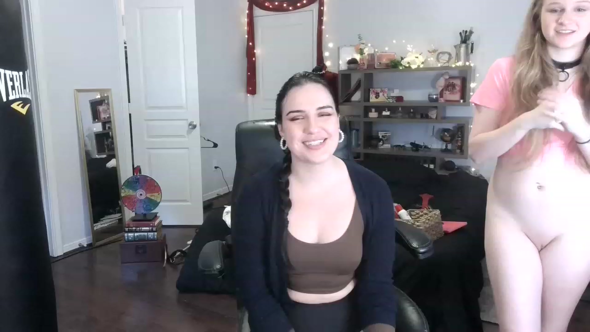 Gallery image thumbnail from Bunnydathug's myfreecams stream on, 02/19/2023, 24:15 image 3 of 20