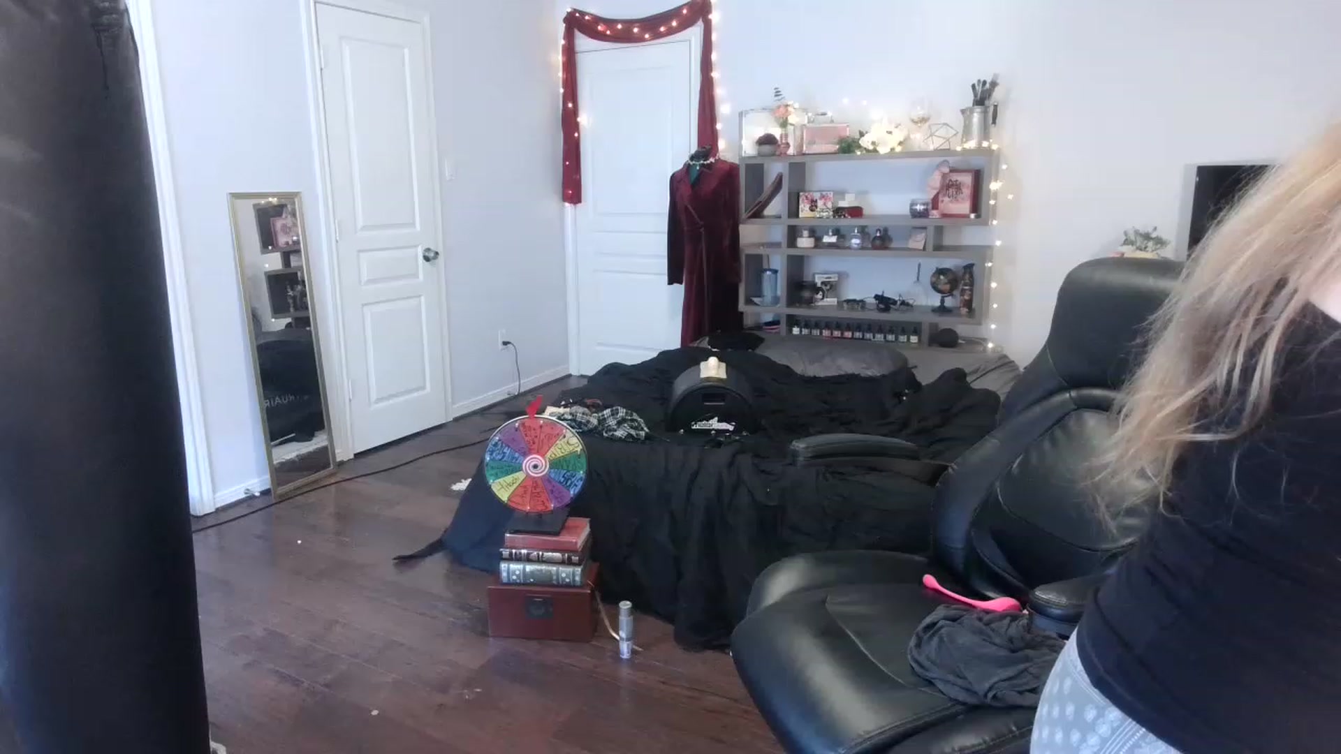 Gallery image thumbnail from Bunnydathug's myfreecams stream on, 02/23/2023, 19:00 image 19 of 20