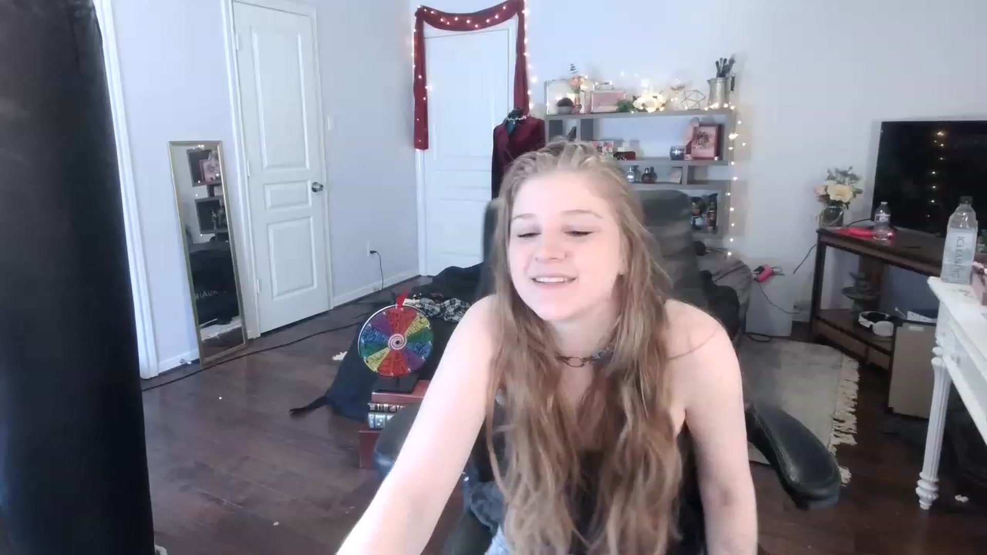 Gallery image thumbnail from Bunnydathug's myfreecams stream on, 02/23/2023, 19:30 image 4 of 20