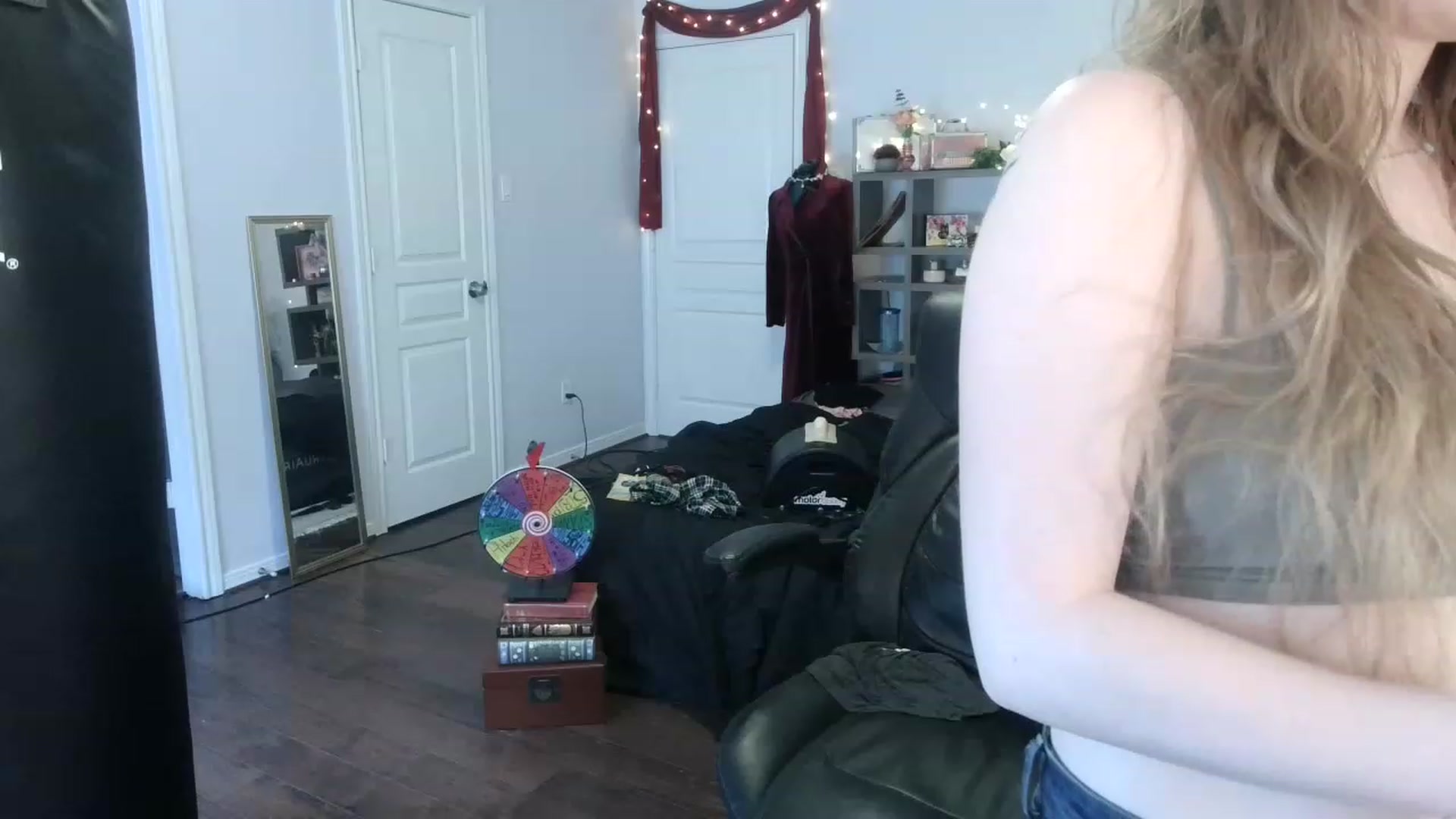 Gallery image thumbnail from Bunnydathug's myfreecams stream on, 02/24/2023, 18:55 image 4 of 20